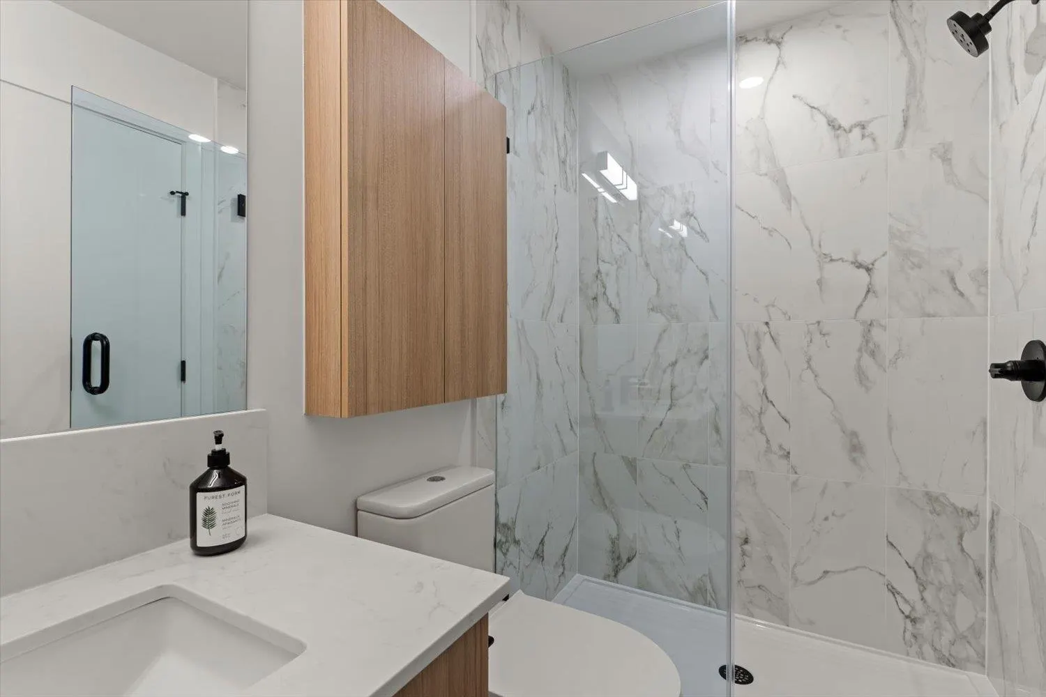 2277 Hawthorne Avenue #207