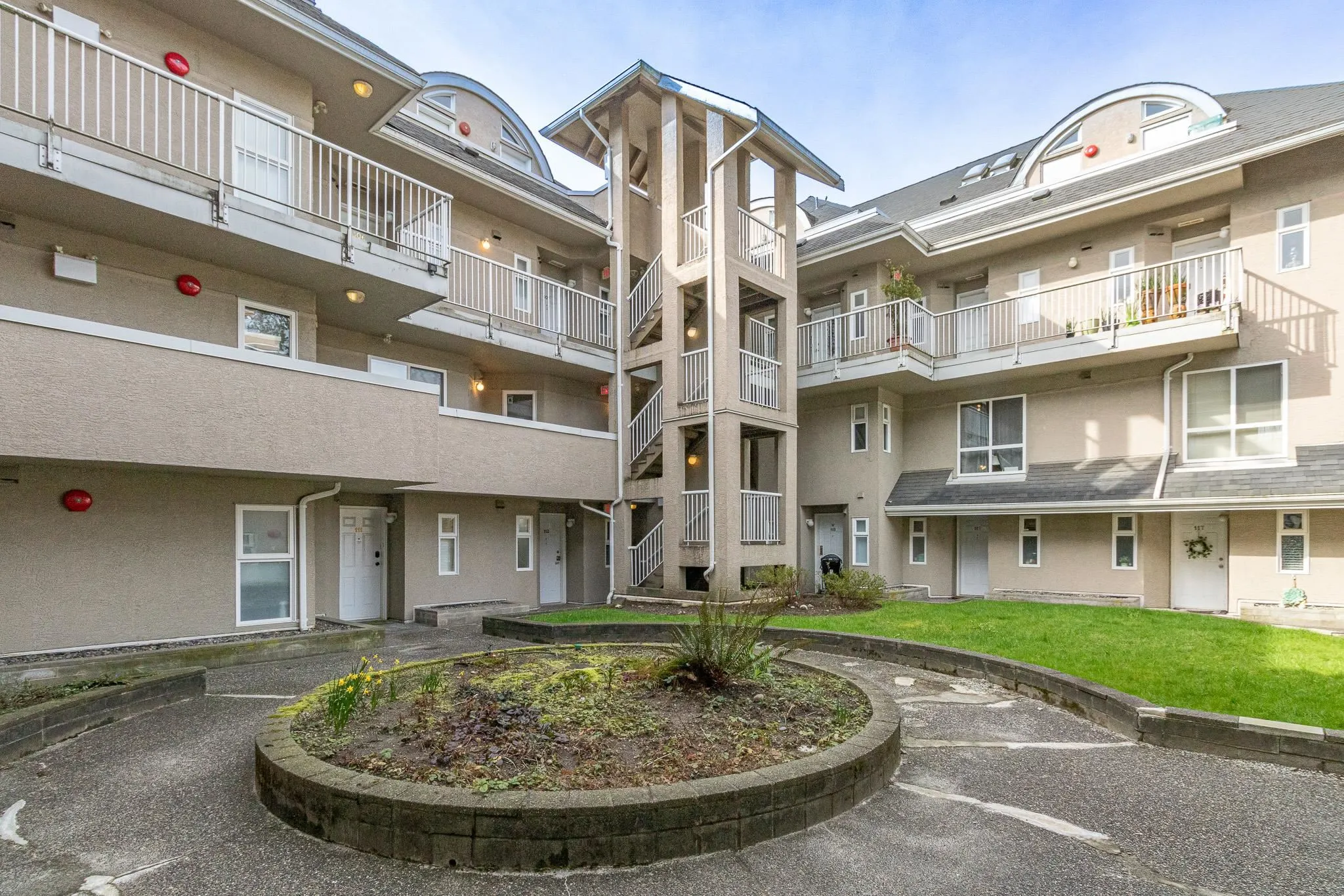 1570 Prairie Avenue #107