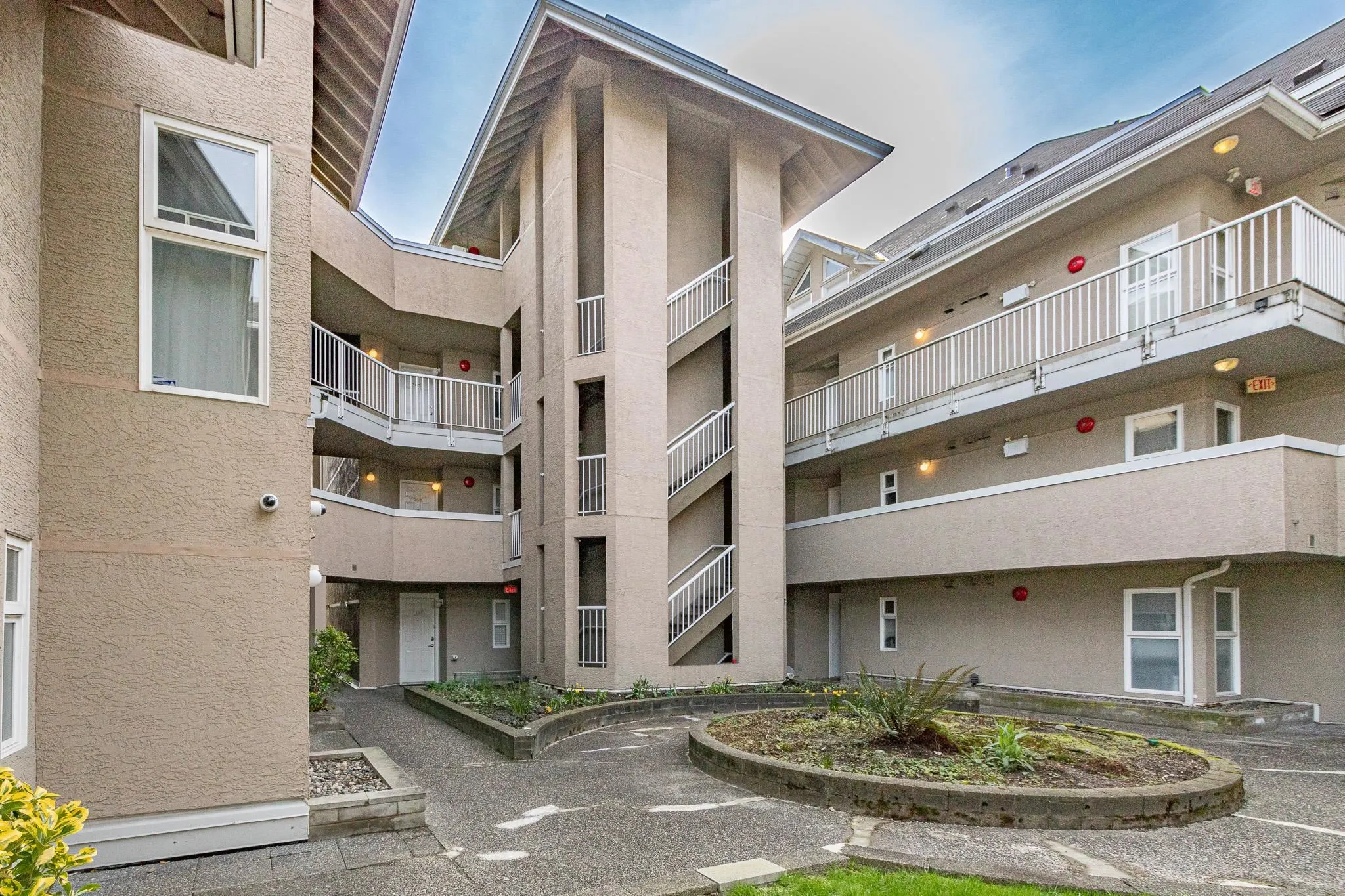1570 Prairie Avenue #107