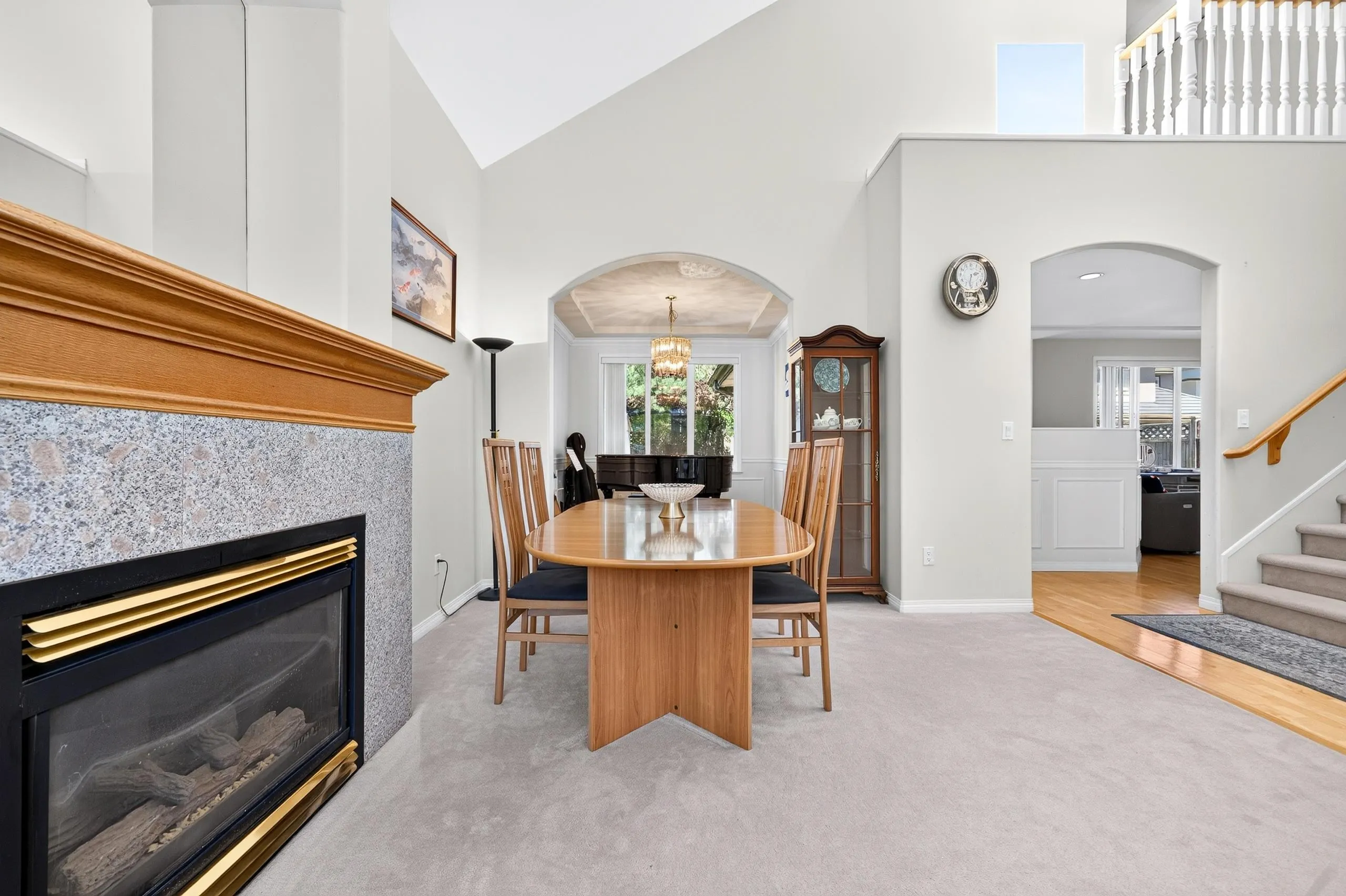 6215 Dunsmuir Crescent