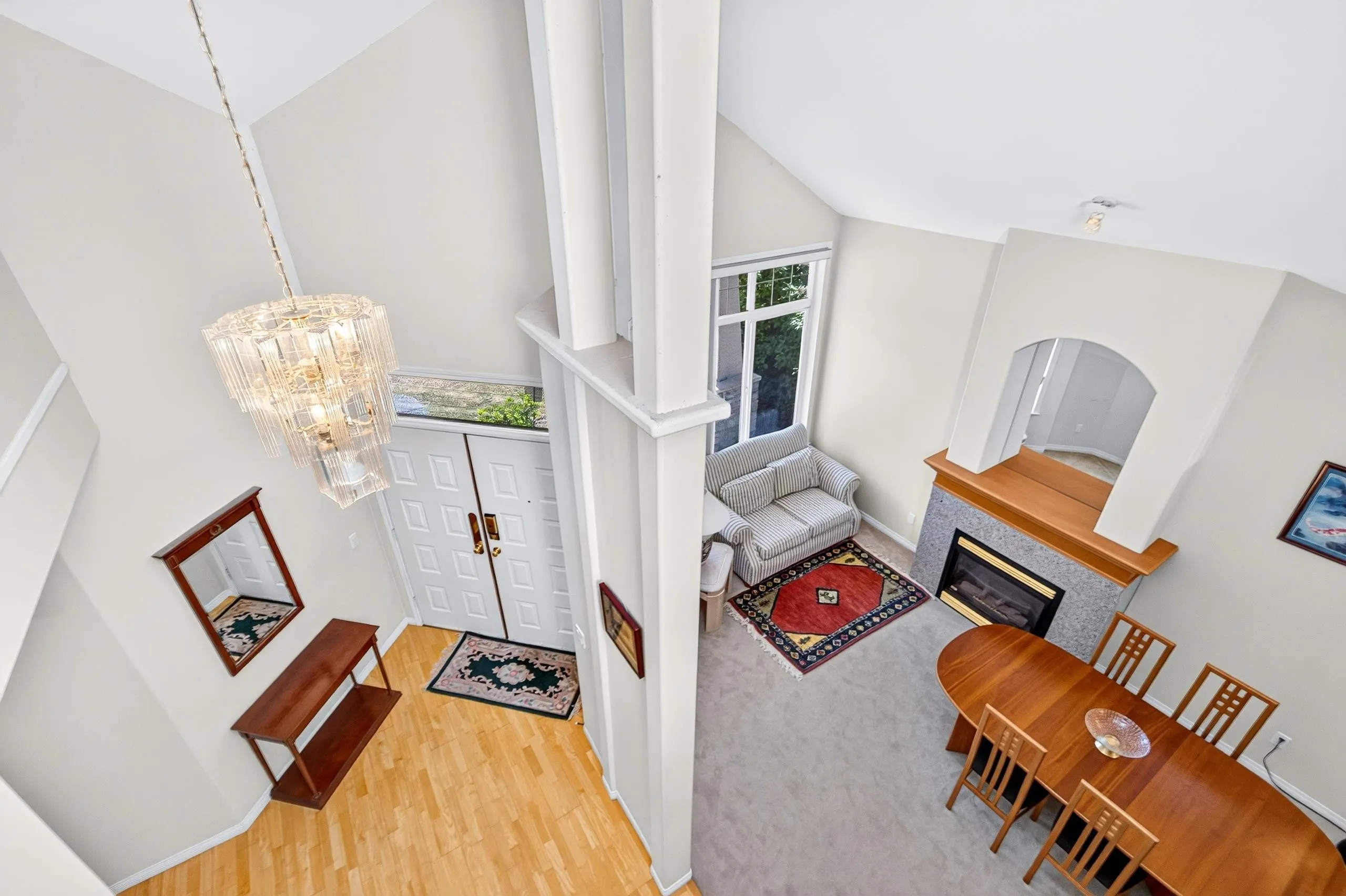 6215 Dunsmuir Crescent