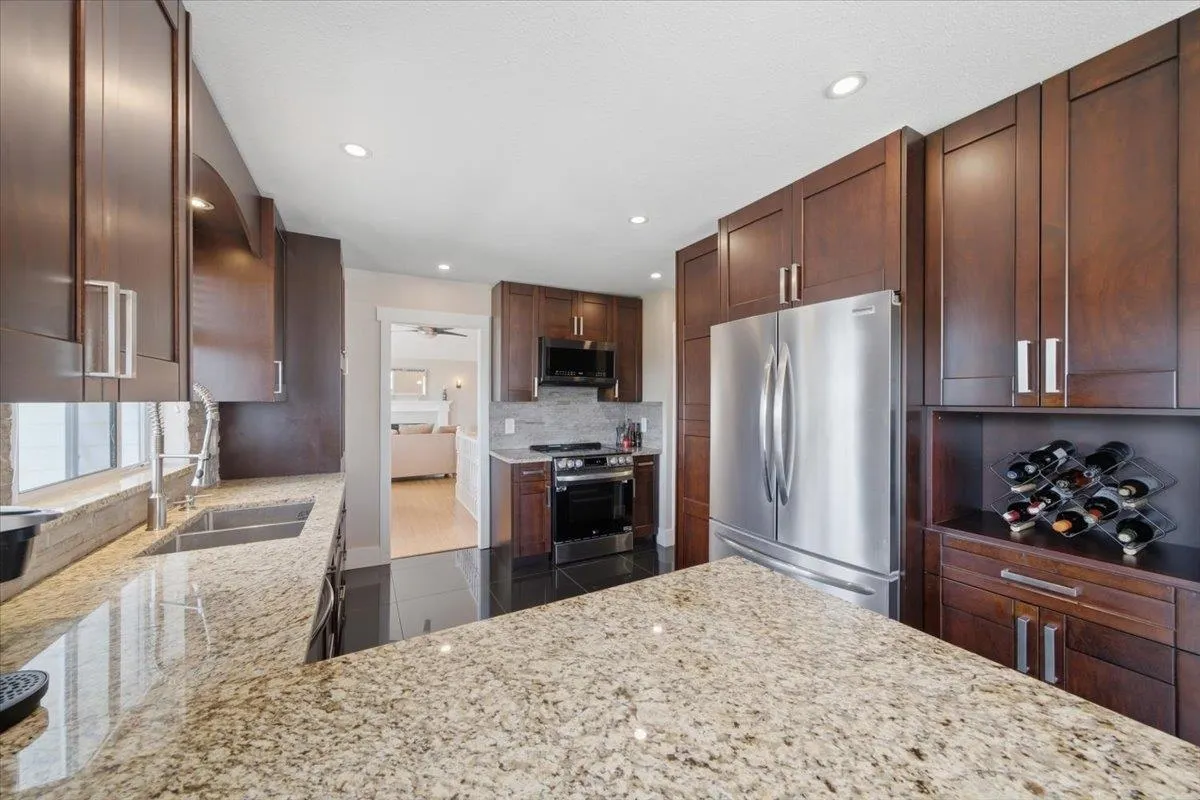 2893 Delahaye Drive