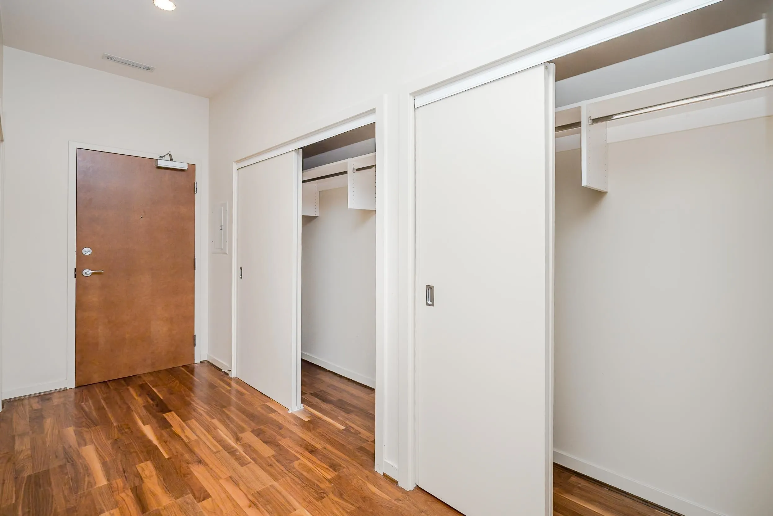 1333 W Georgia Street #1113