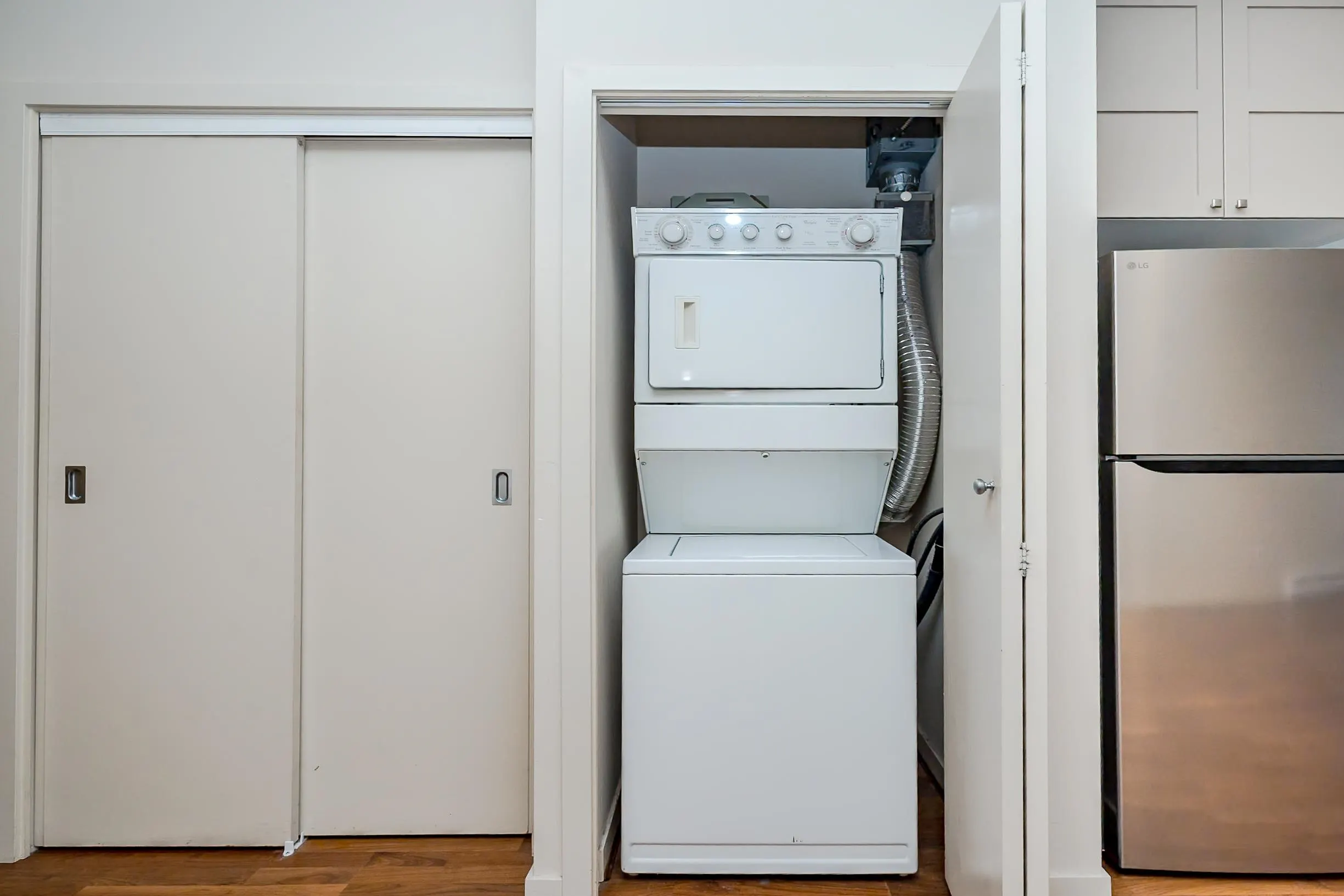 1333 W Georgia Street #1113