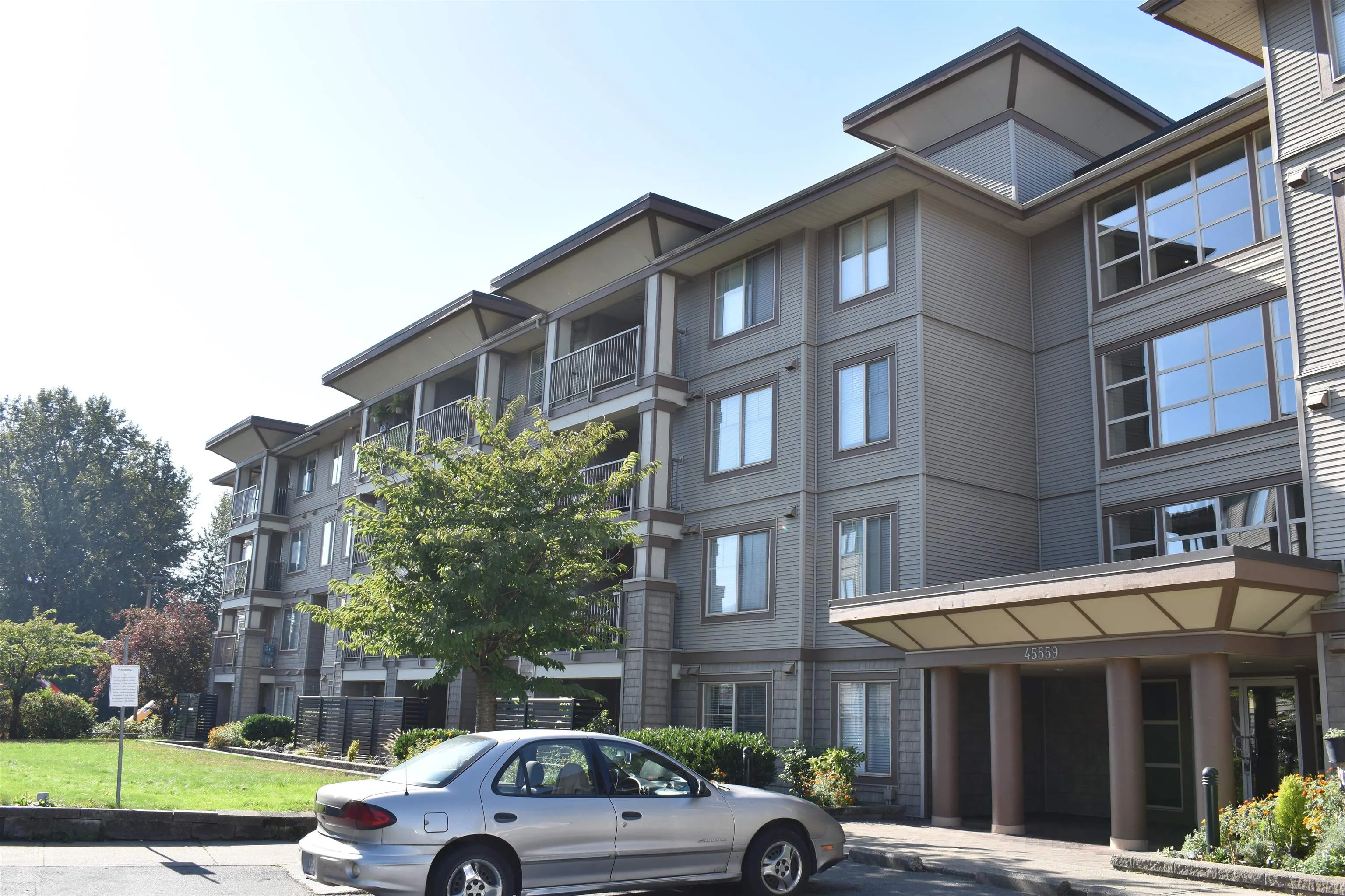45559 Yale Road #402