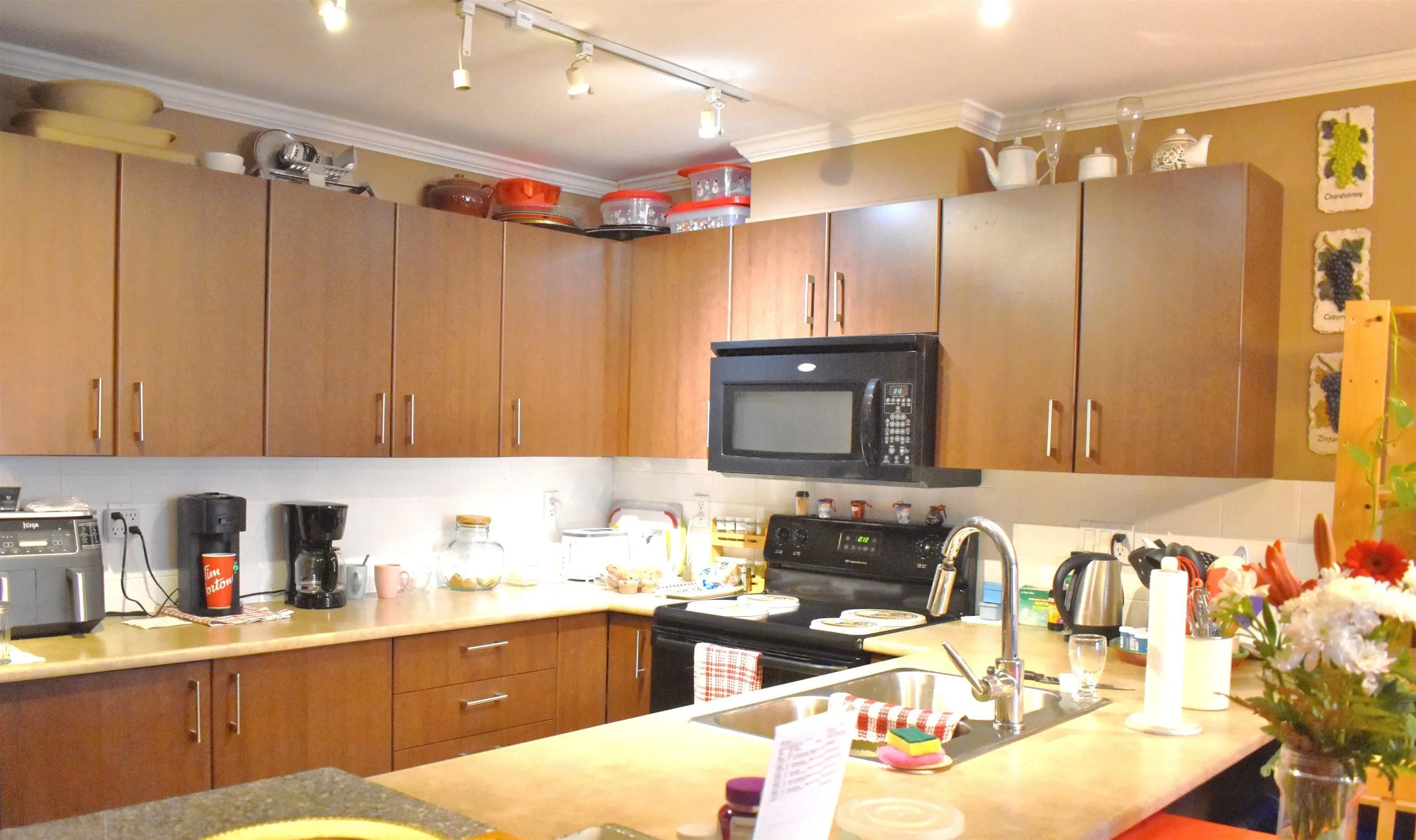 45559 Yale Road #402