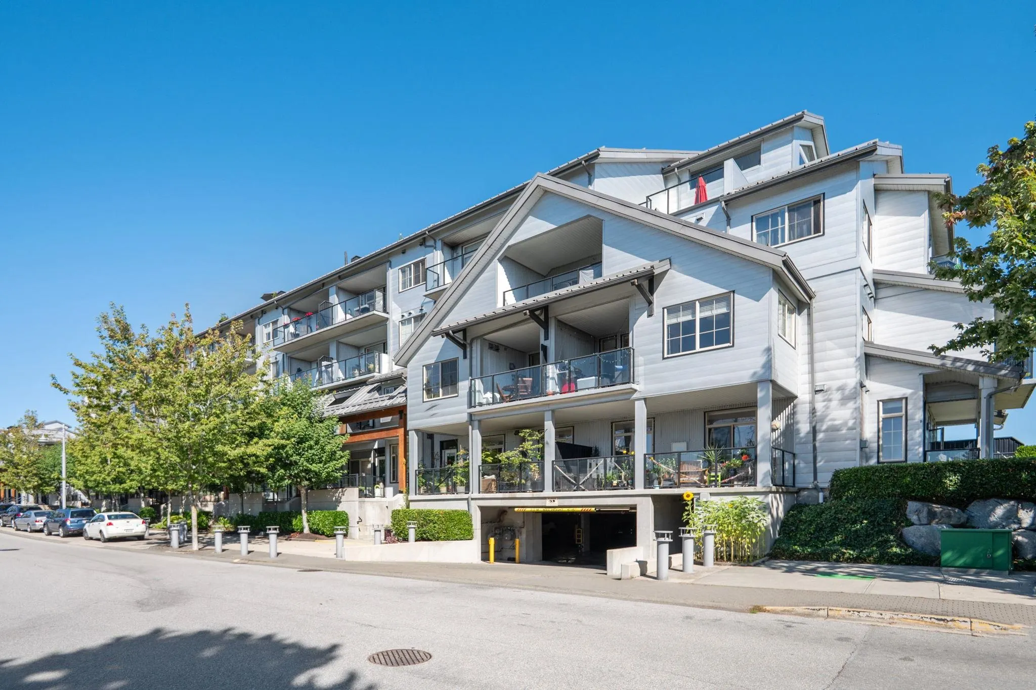 6233 London Road #1