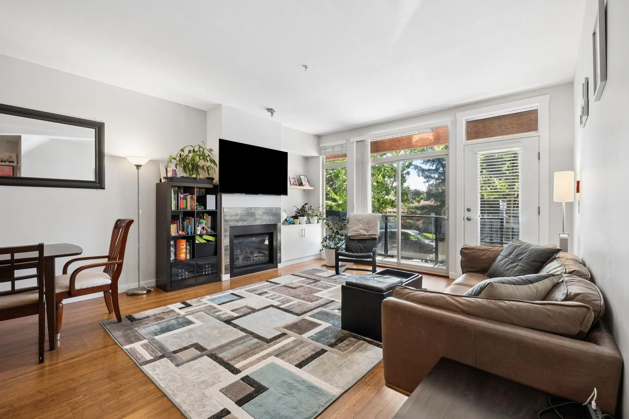 6233 London Road #1