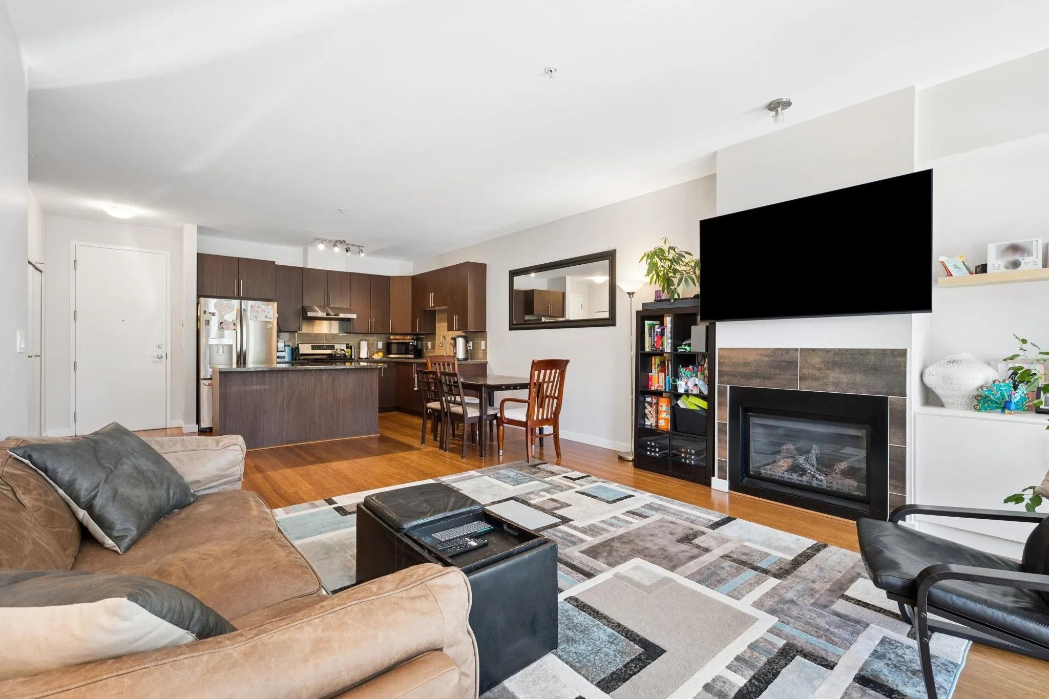 6233 London Road #1