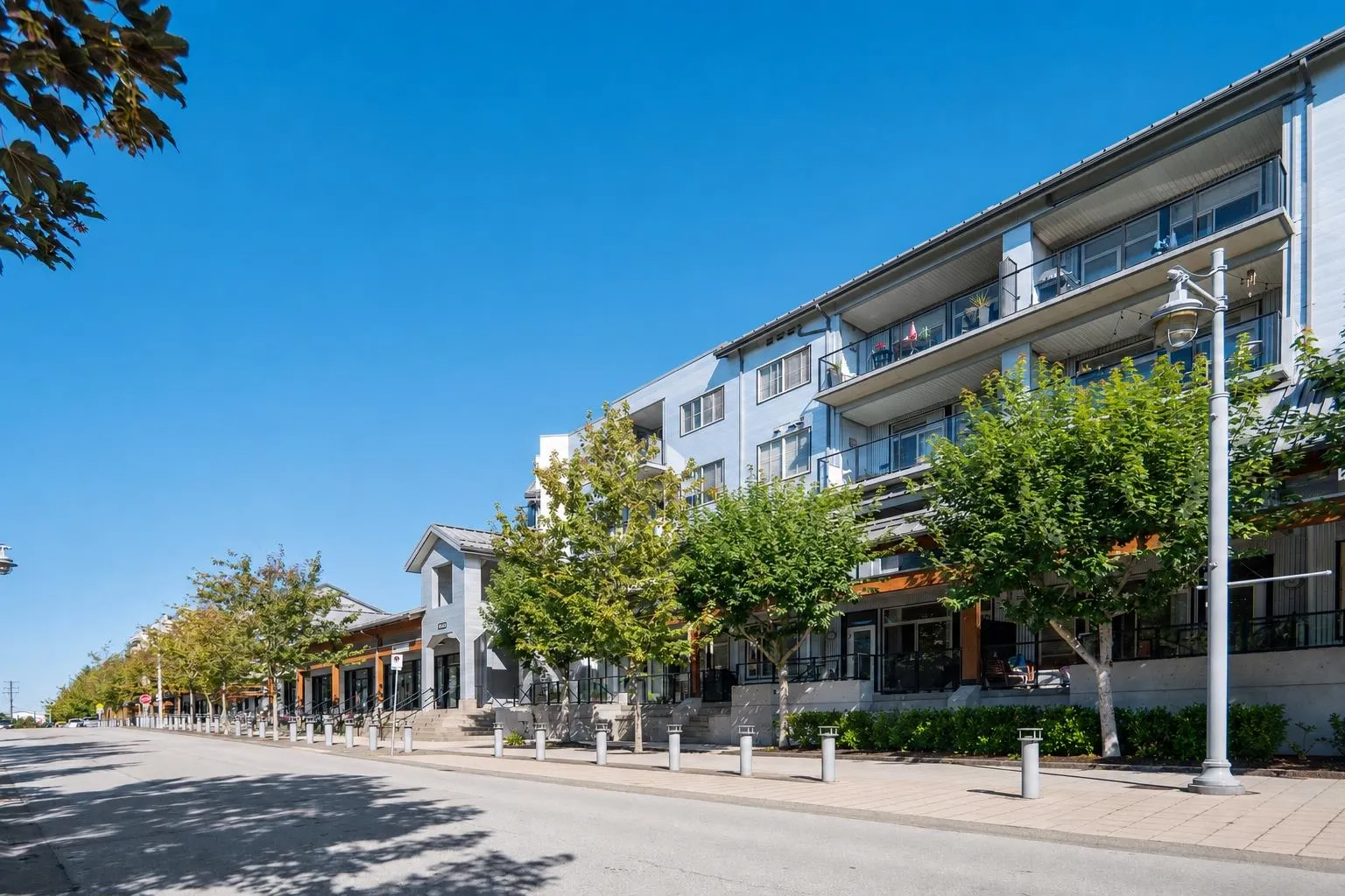 6233 London Road #1