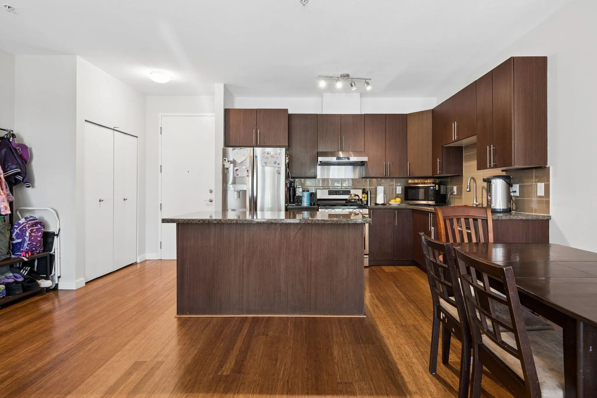 6233 London Road #1