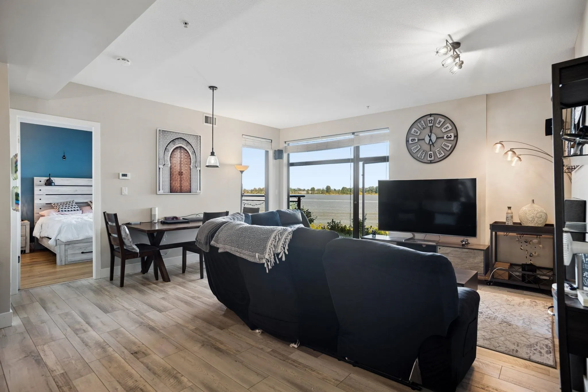 14300 Riverport Way #201