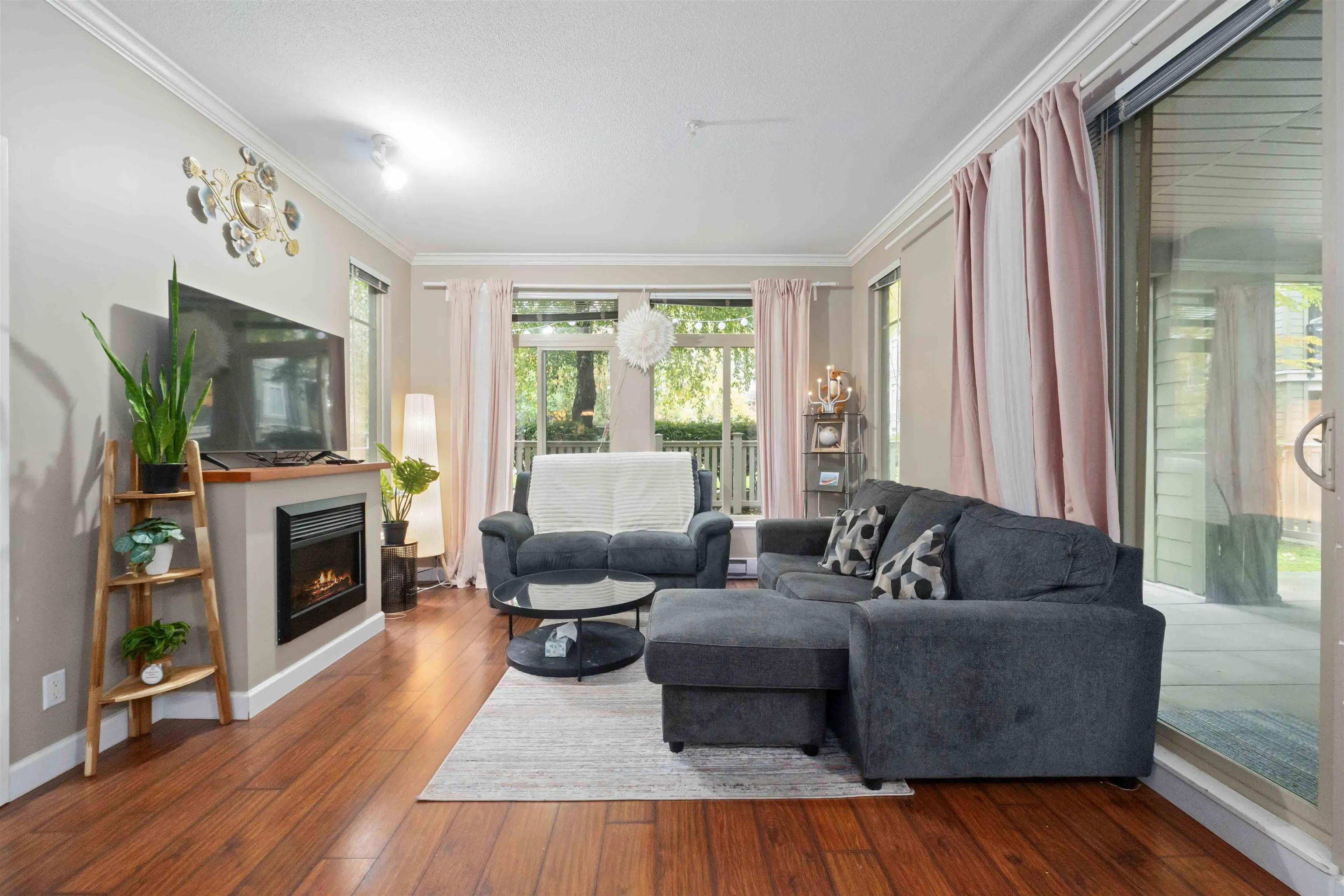 10180 153 Street #101