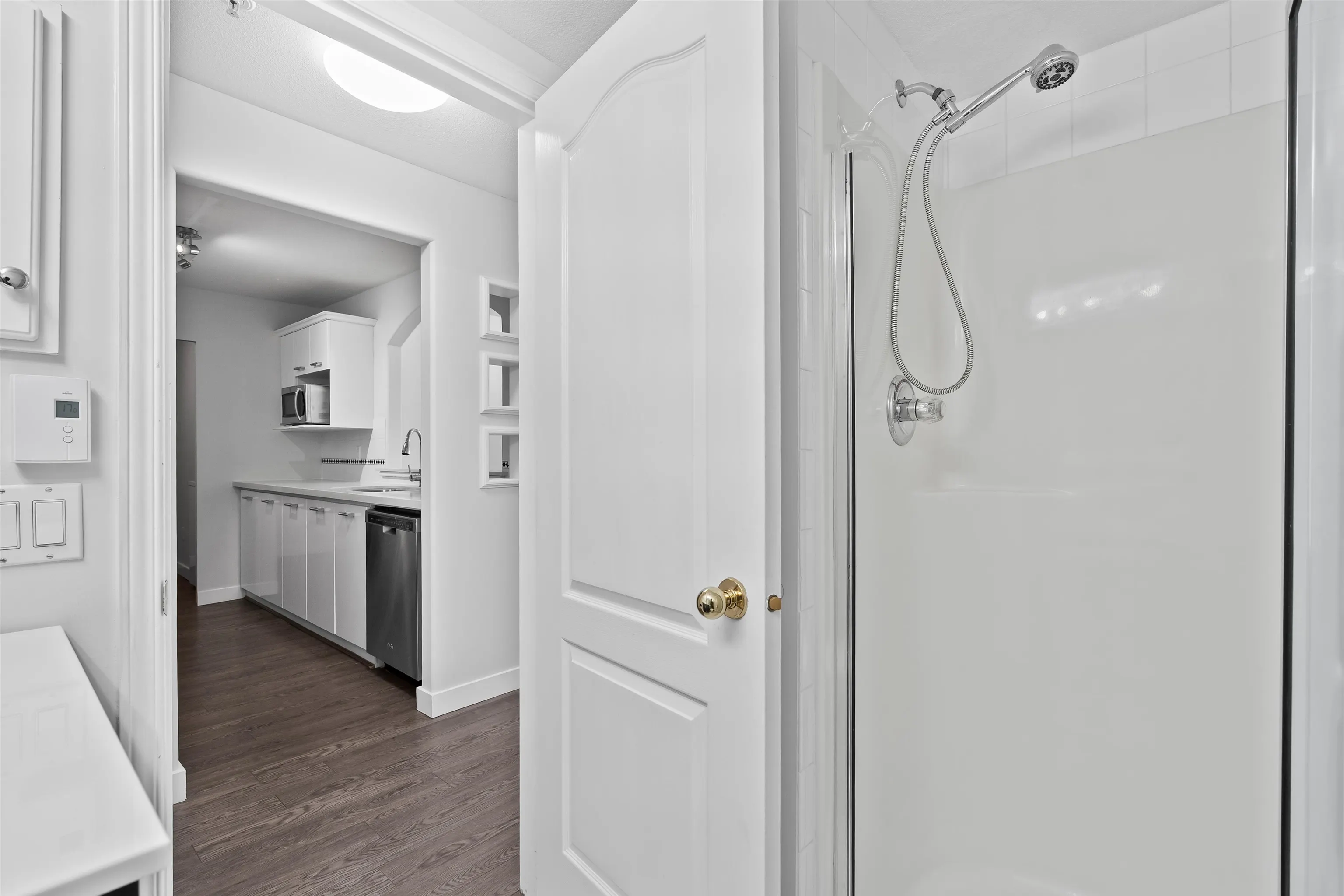 5500 Lynas Lane #304