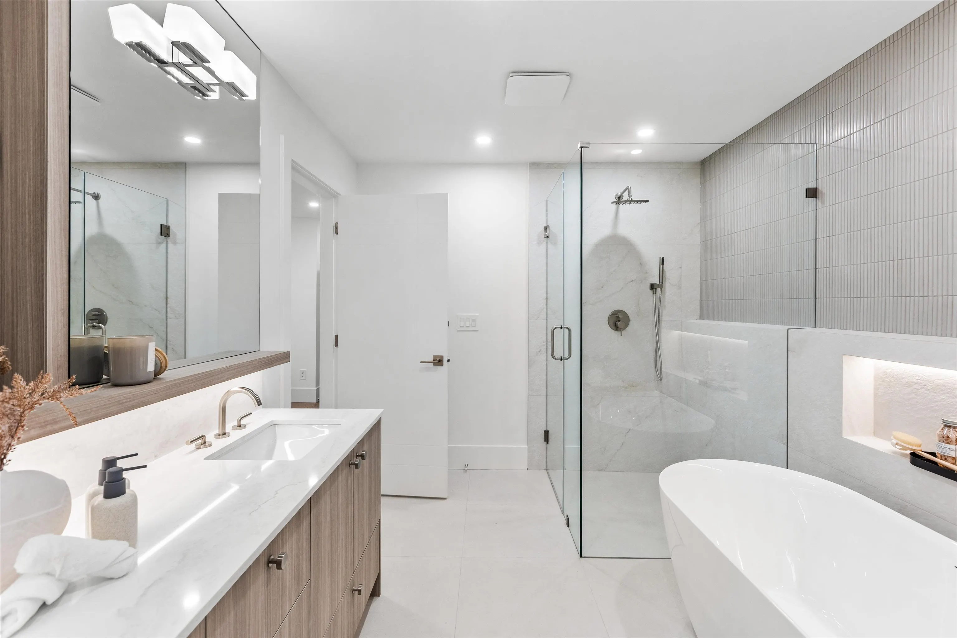 7061 Paulus Crescent #1
