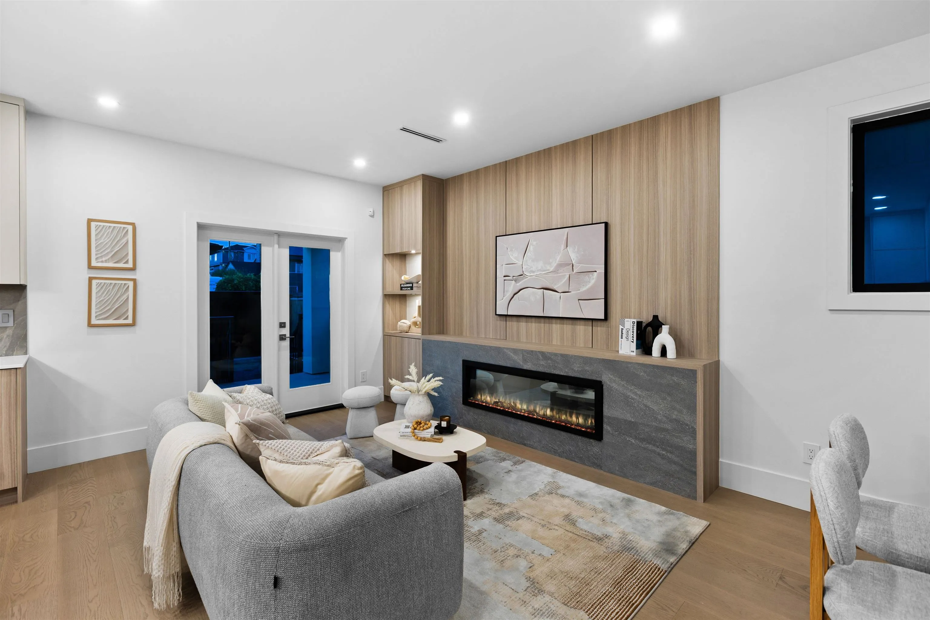 7061 Paulus Crescent #1