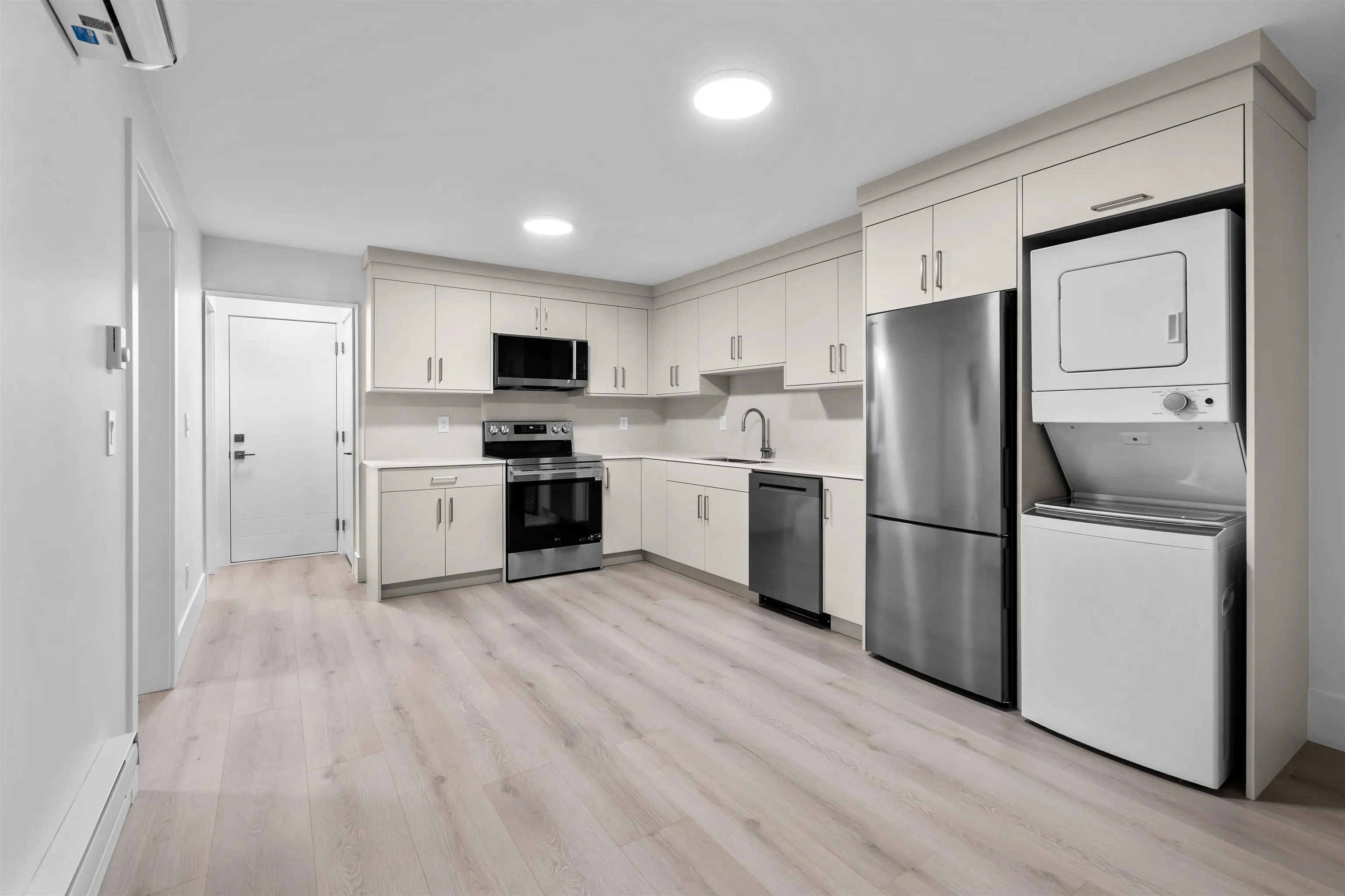 7061 Paulus Crescent #2