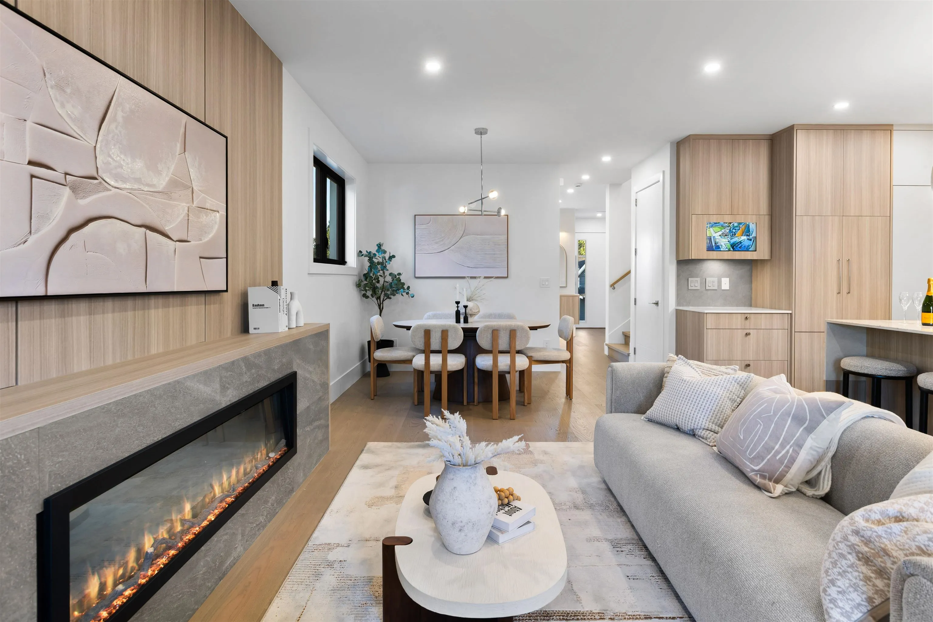7061 Paulus Crescent #2