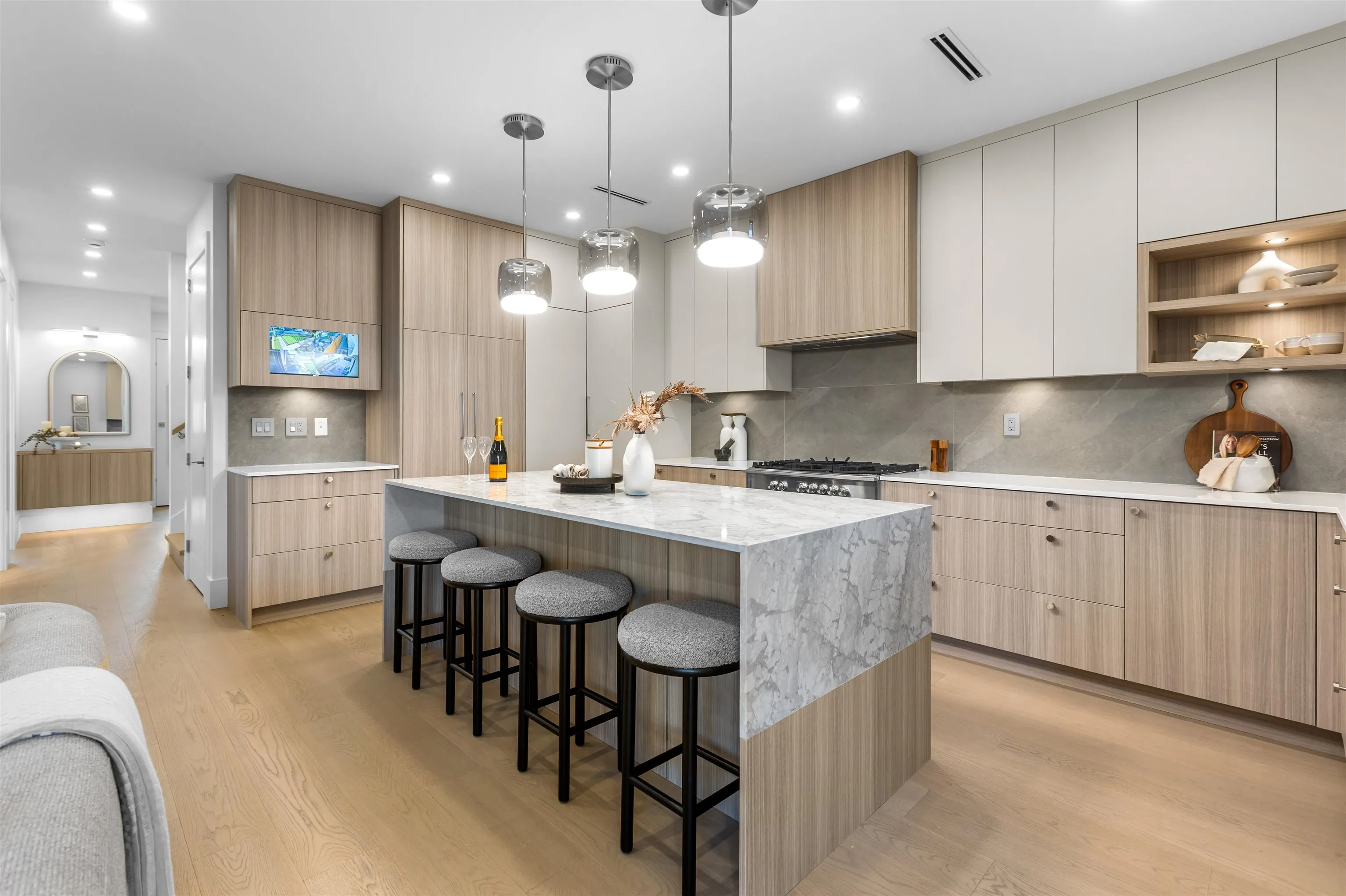 7061 Paulus Crescent #2