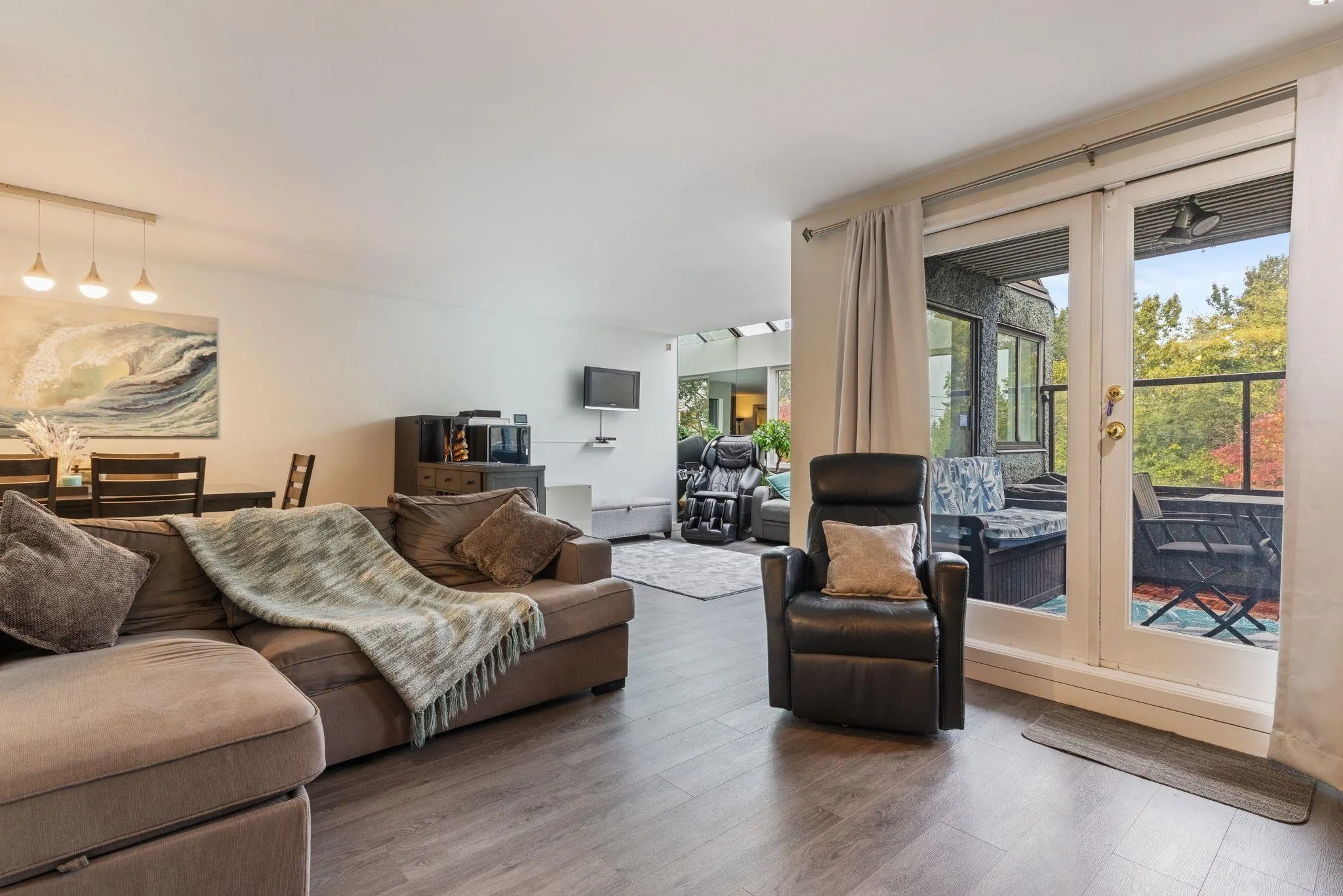 1220 W 6th Avenue #204