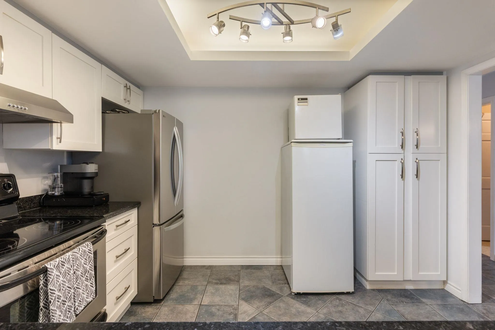 1220 W 6th Avenue #204