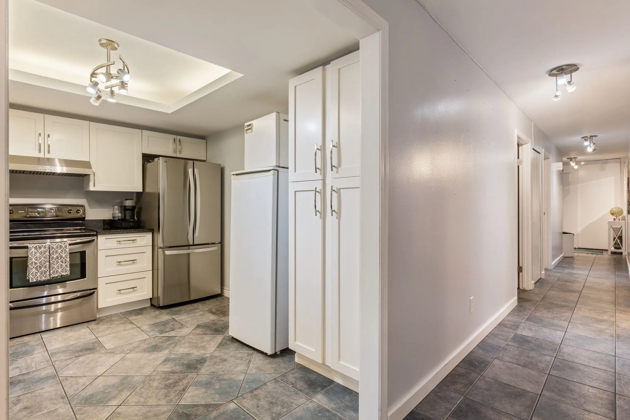 1220 W 6th Avenue #204