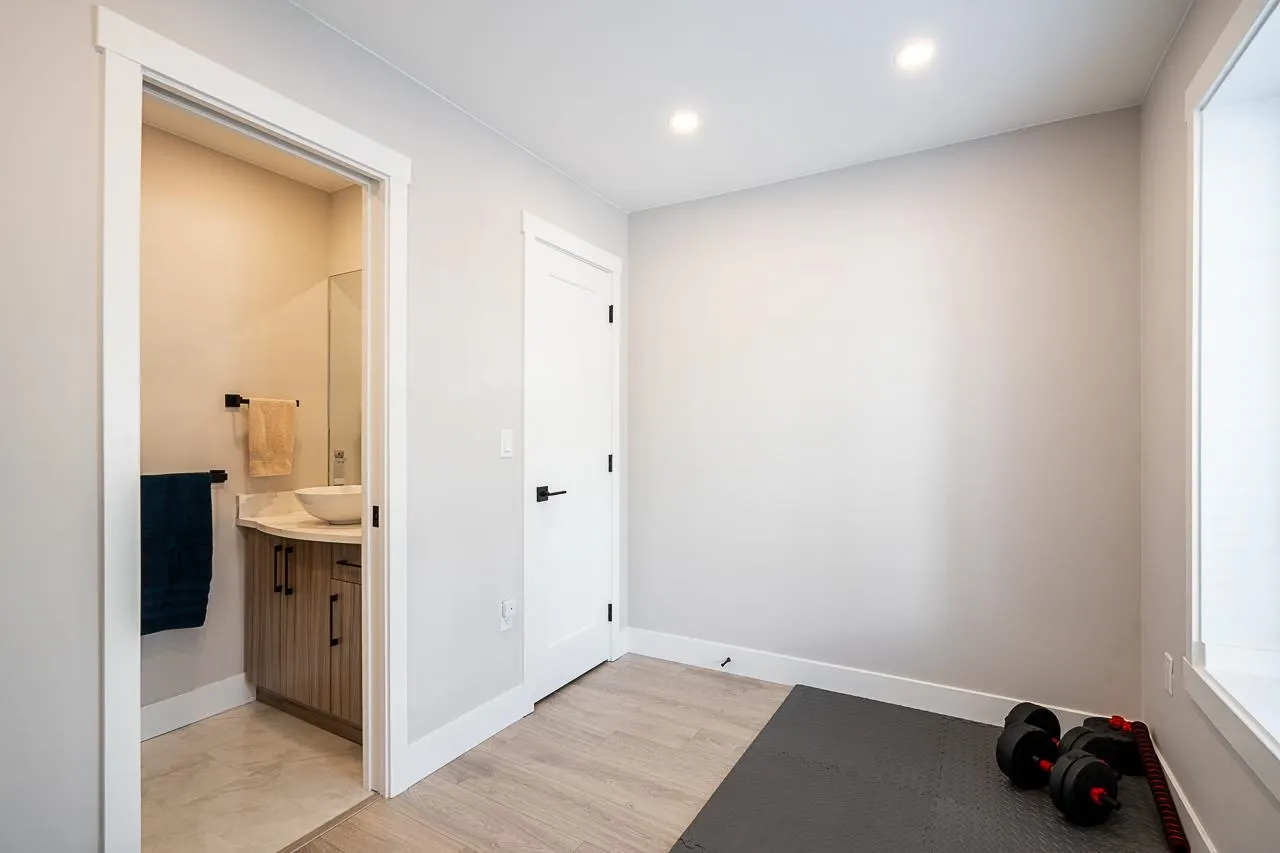 20155 84 Avenue #16