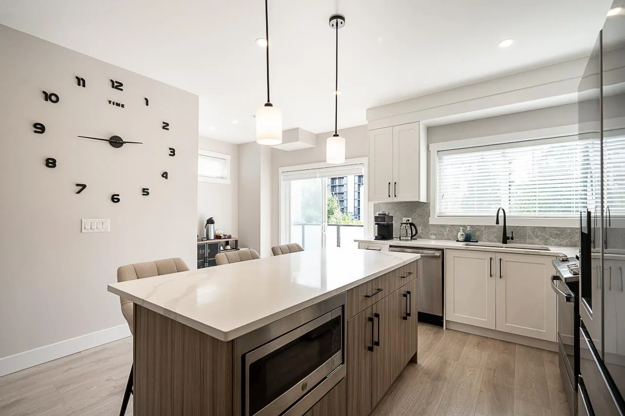 20155 84 Avenue #16