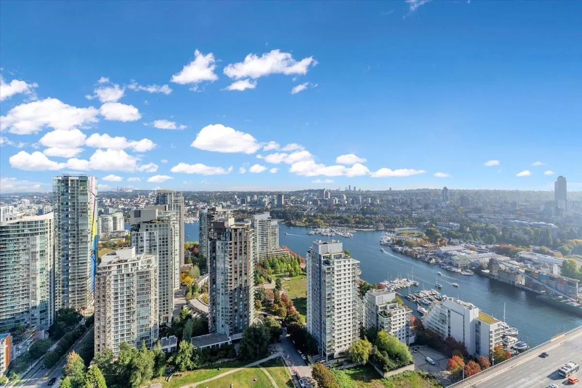 1480 Howe Street #4510