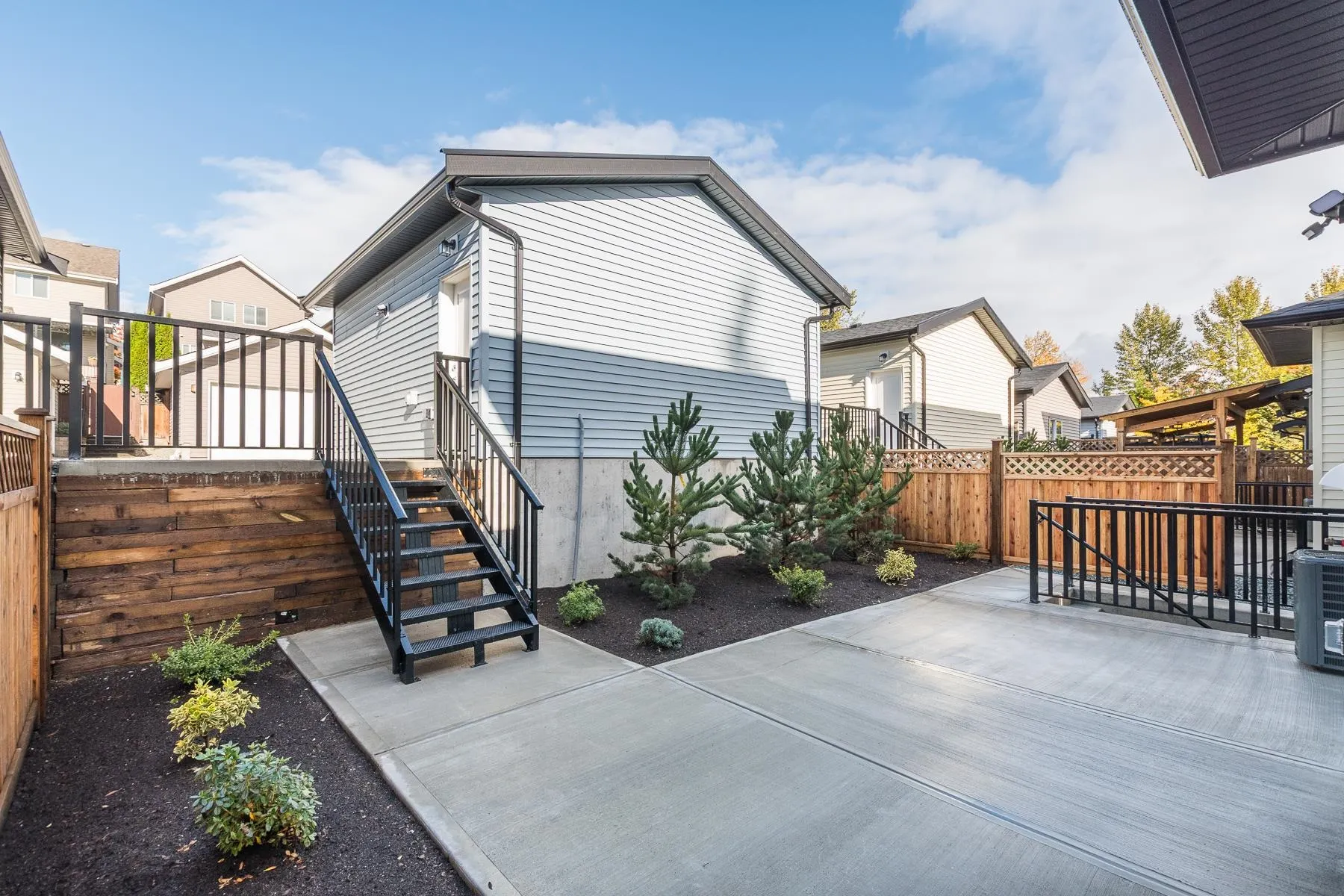 3427 Victoria Drive