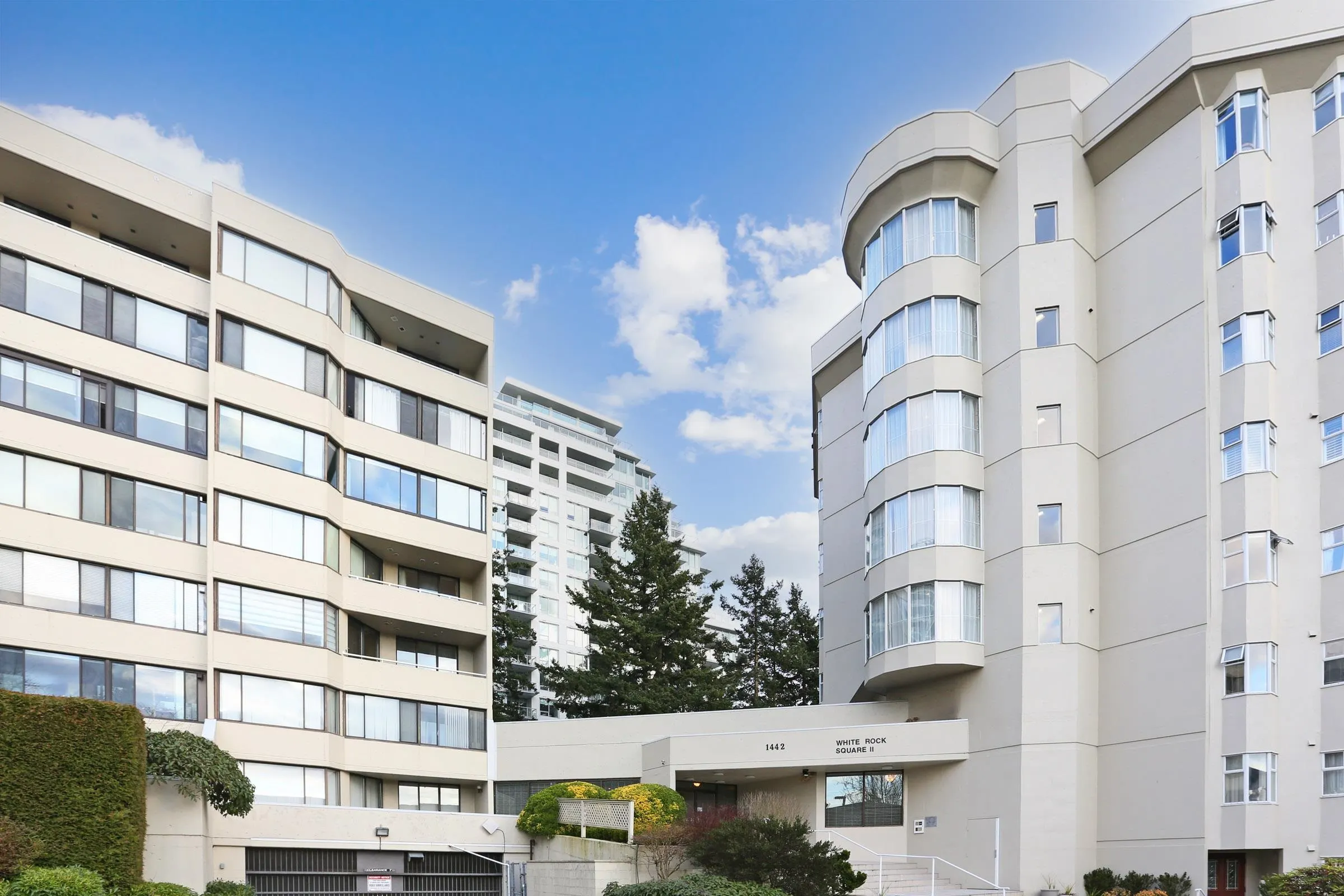 1442 Foster Street #113