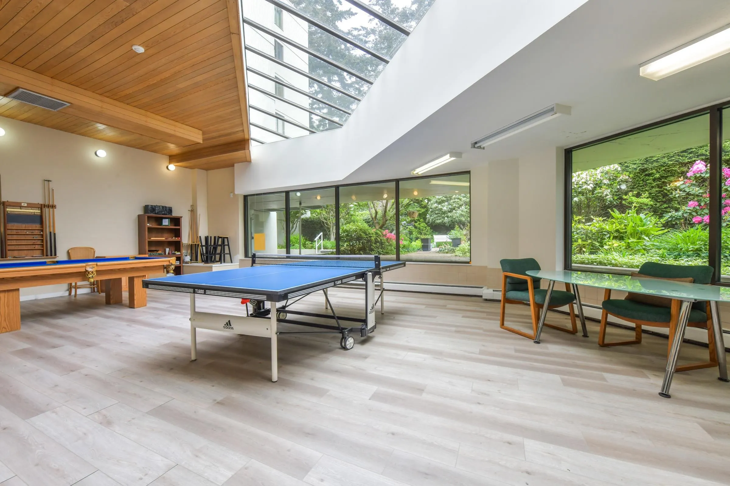 1442 Foster Street #113