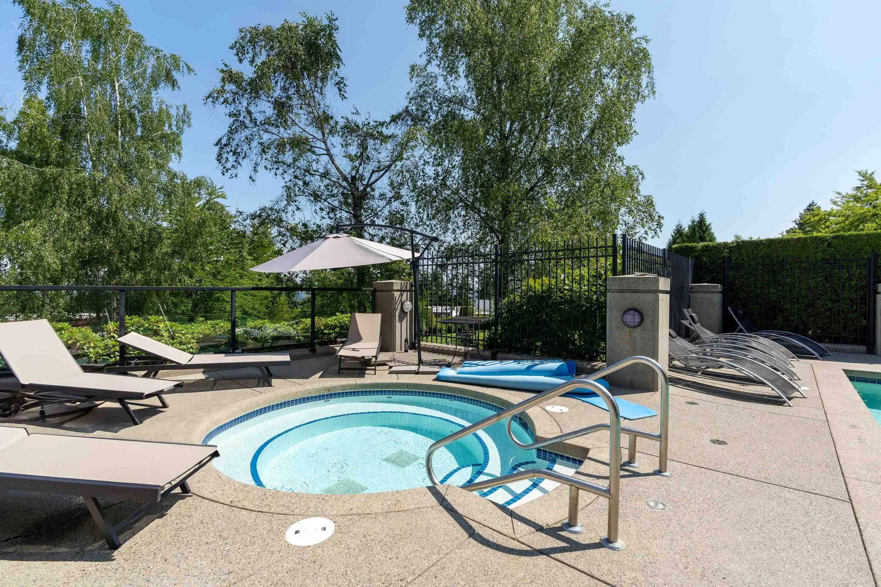 1432 Parkway Boulevard #212