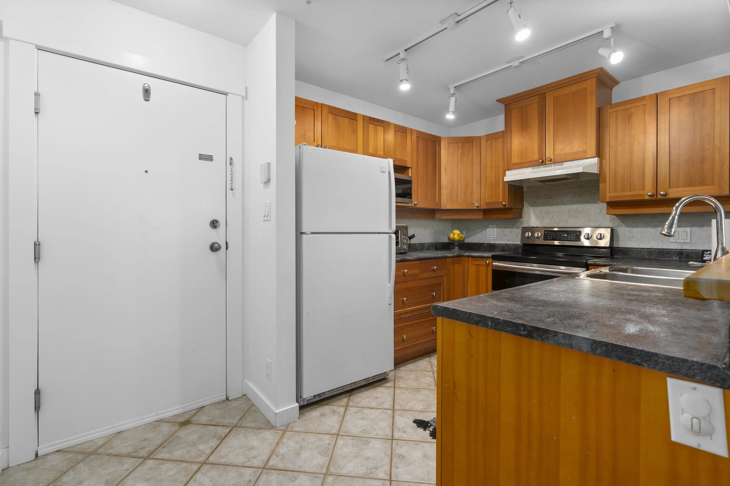 1432 Parkway Boulevard #212