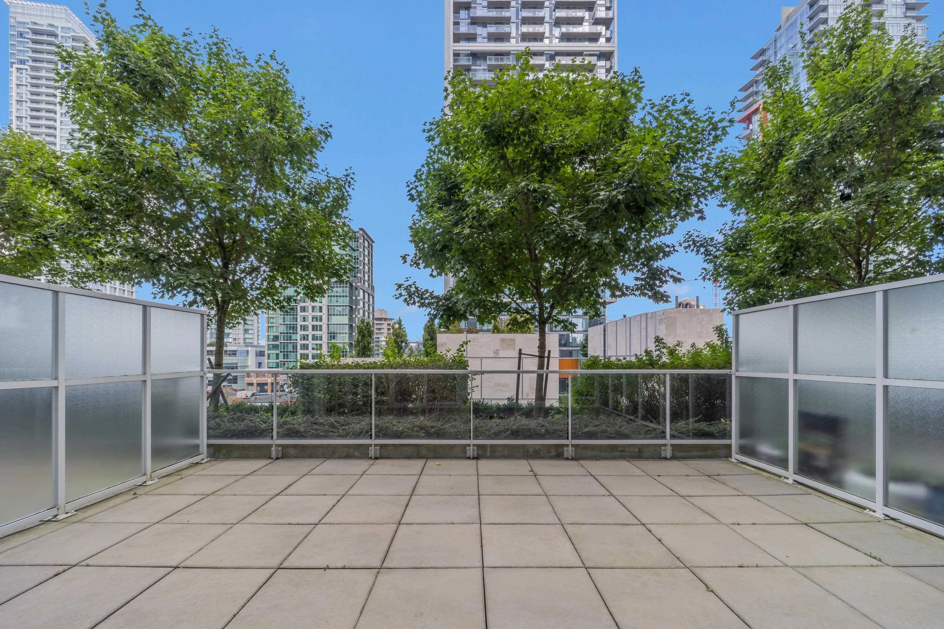 6080 Mckay Avenue #404