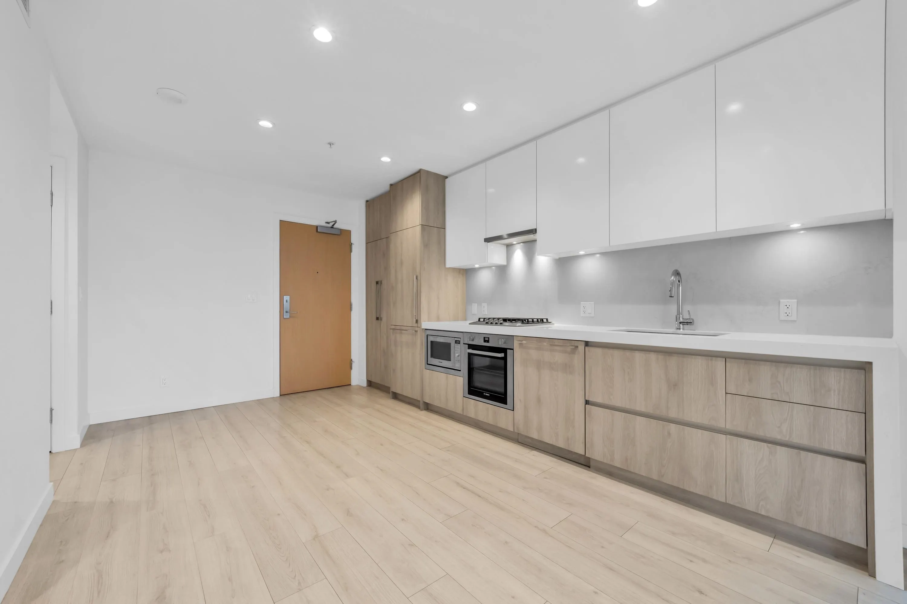6080 Mckay Avenue #404