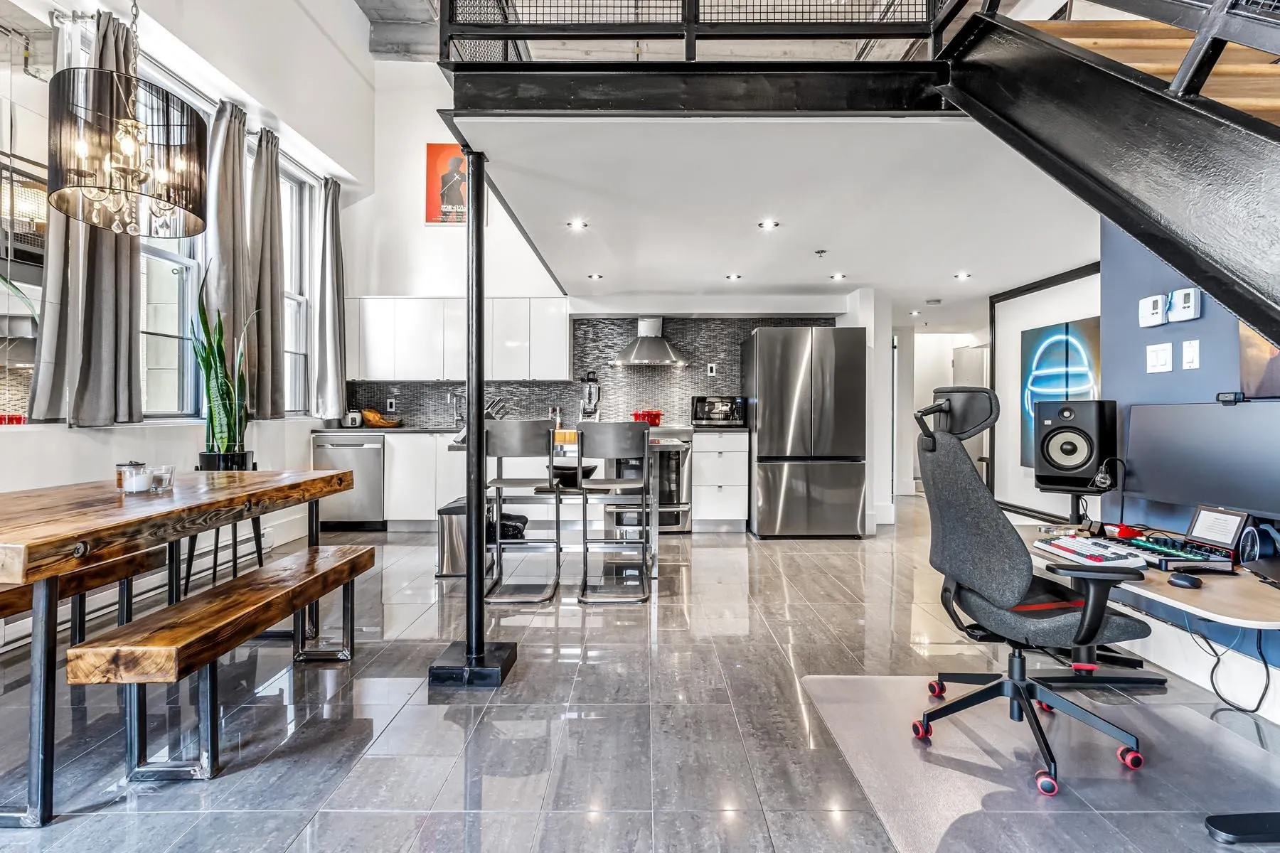 549 Columbia Street #404