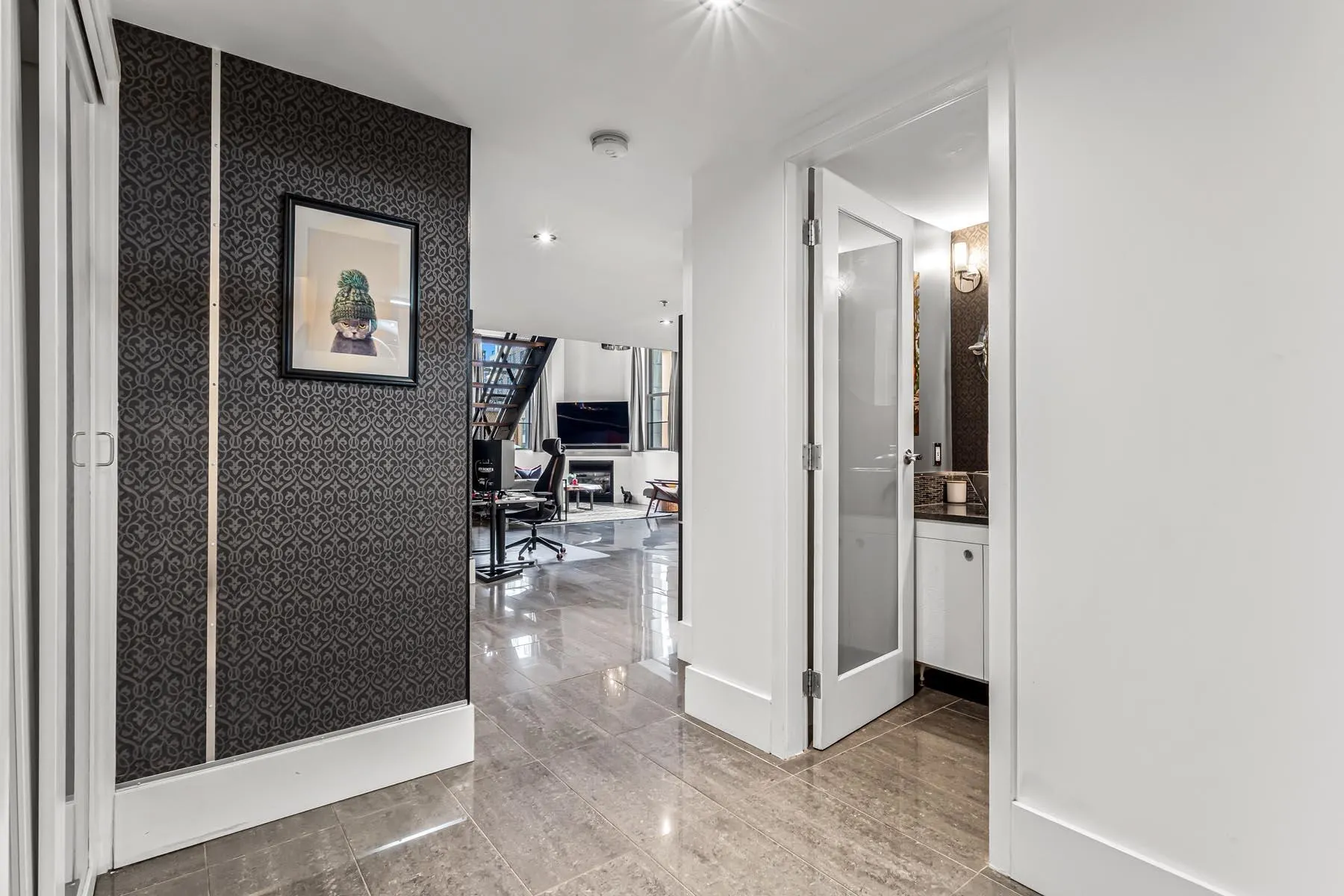 549 Columbia Street #404