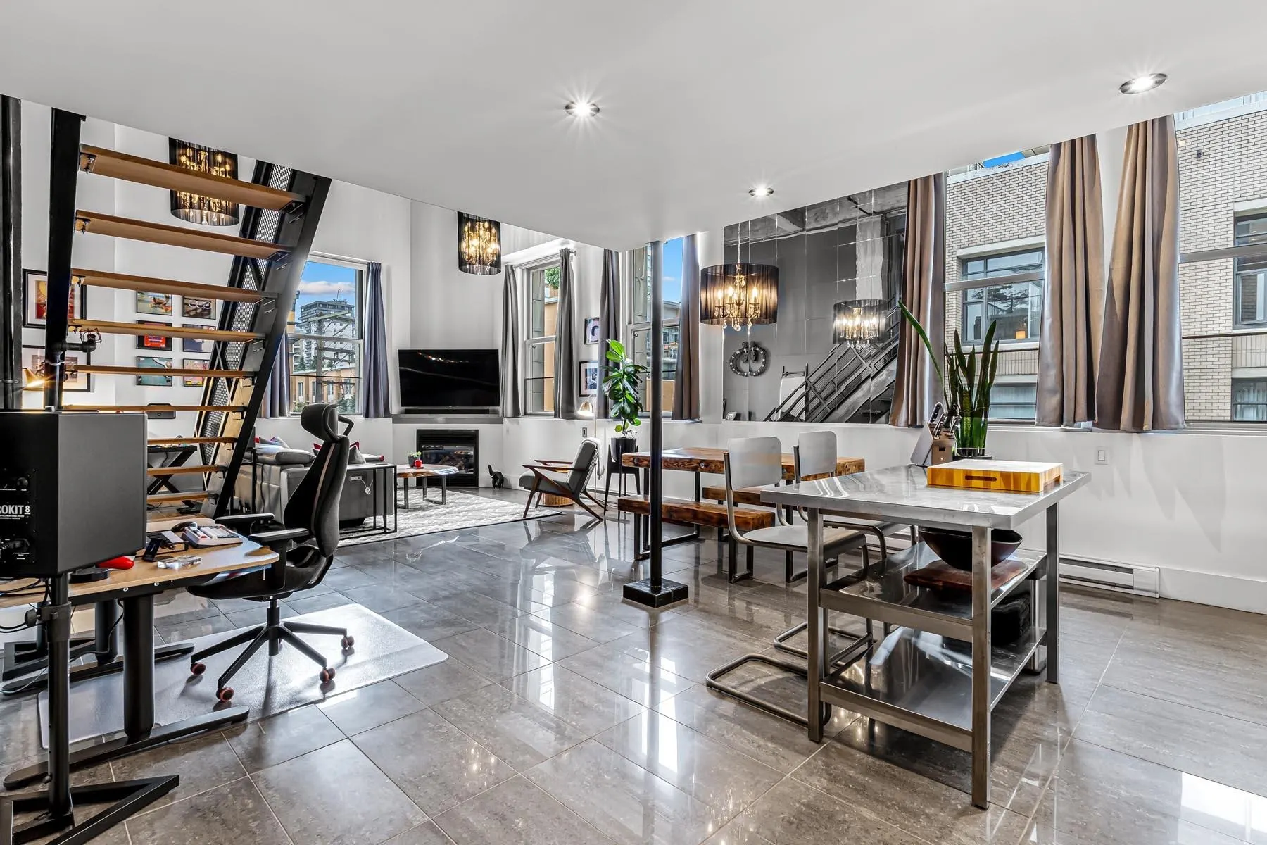 549 Columbia Street #404