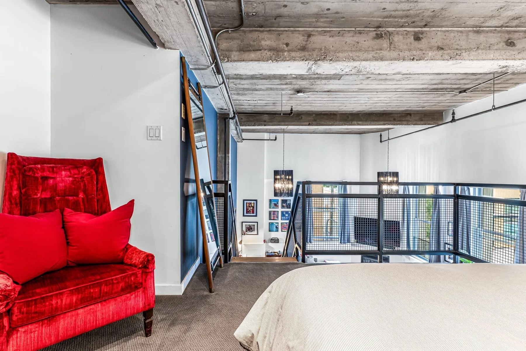 549 Columbia Street #404