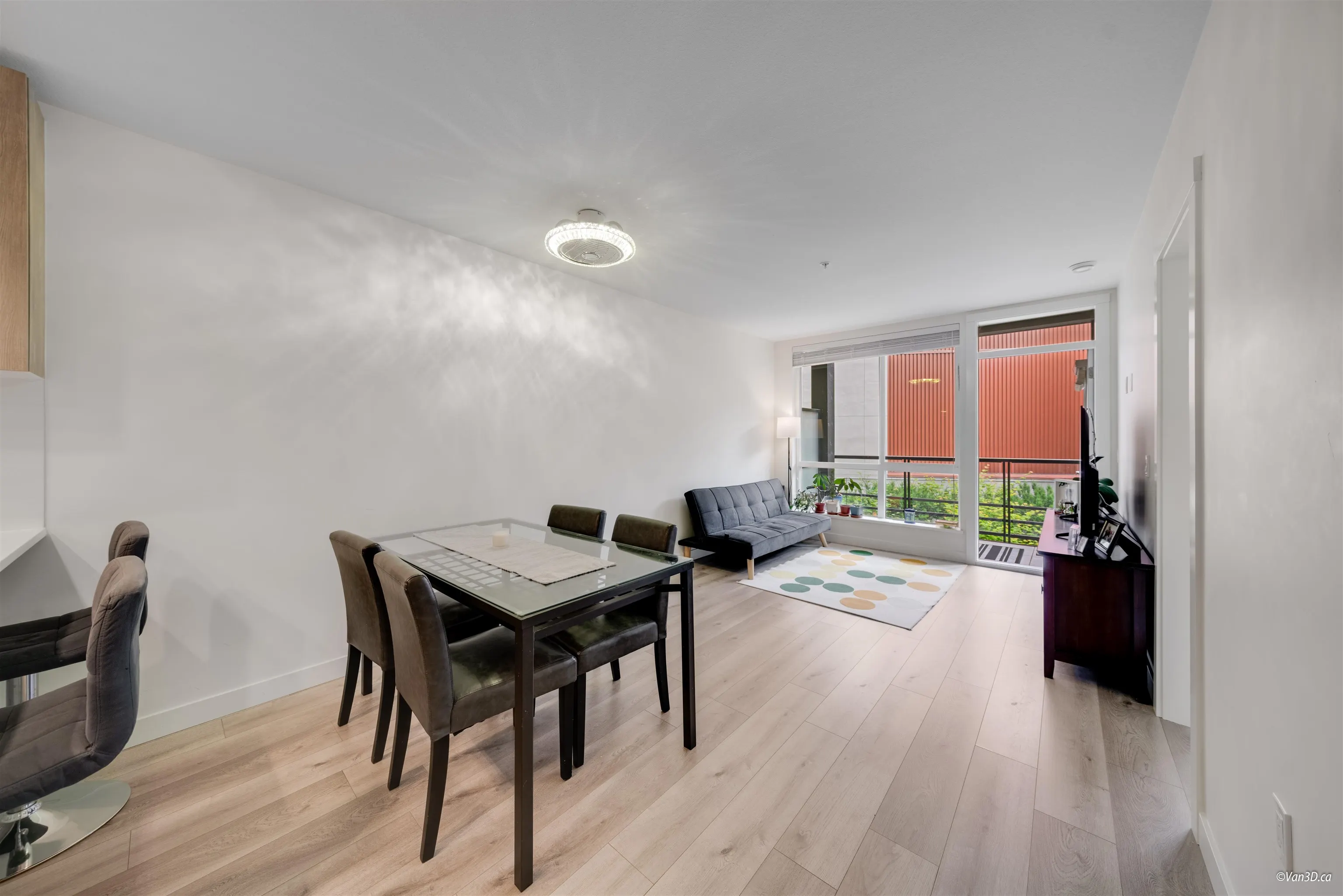 128 E 8th Street #207