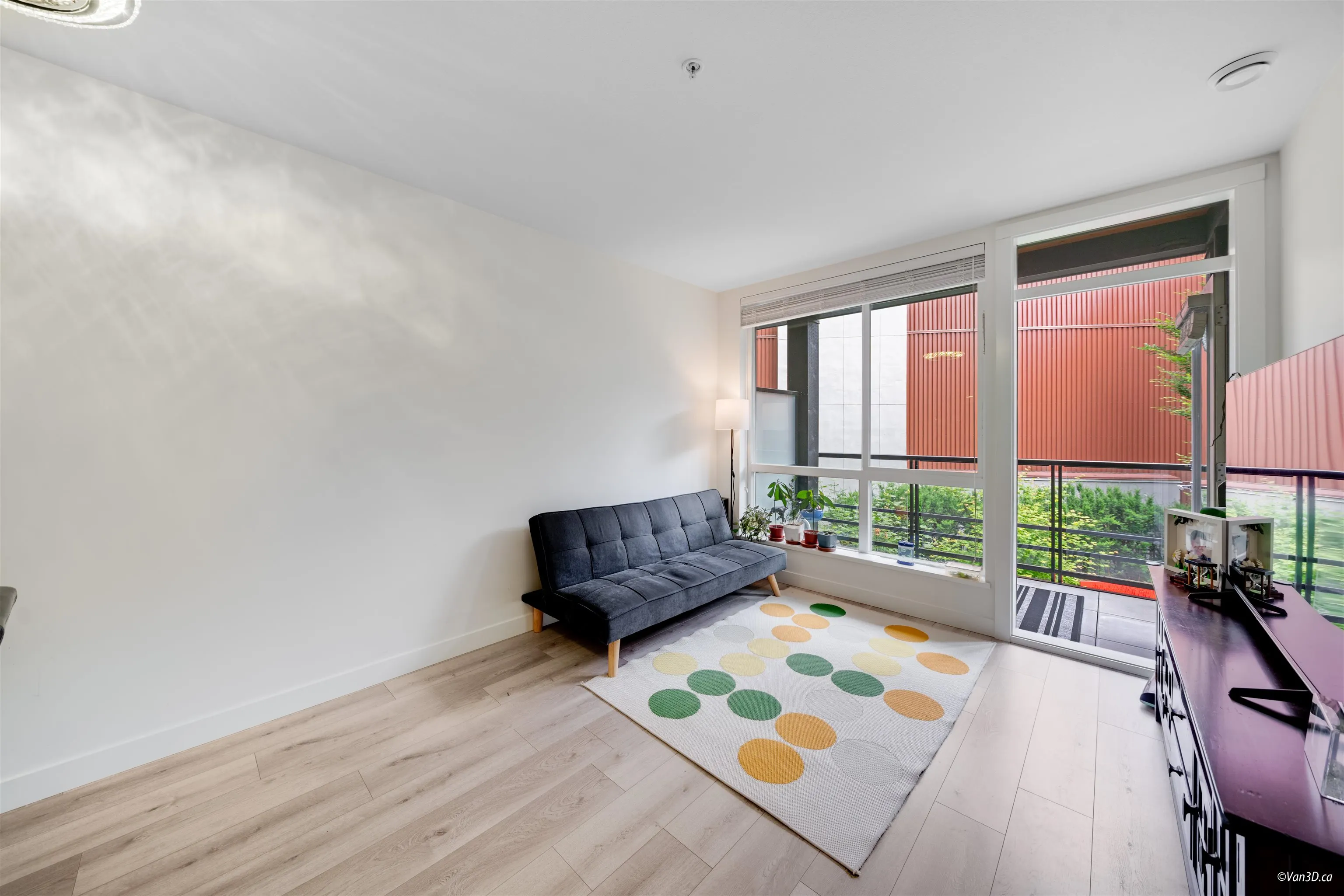 128 E 8th Street #207