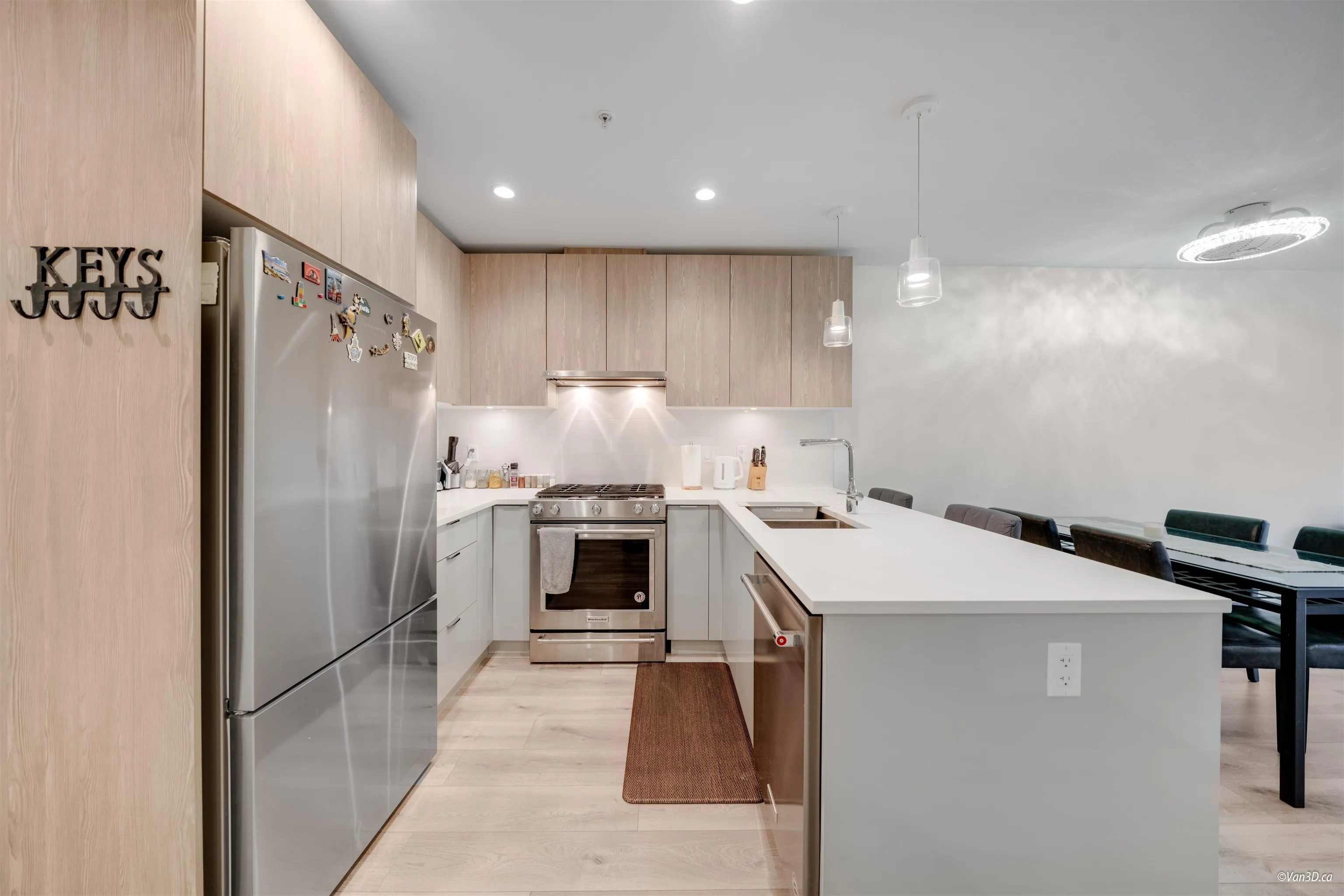 128 E 8th Street #207