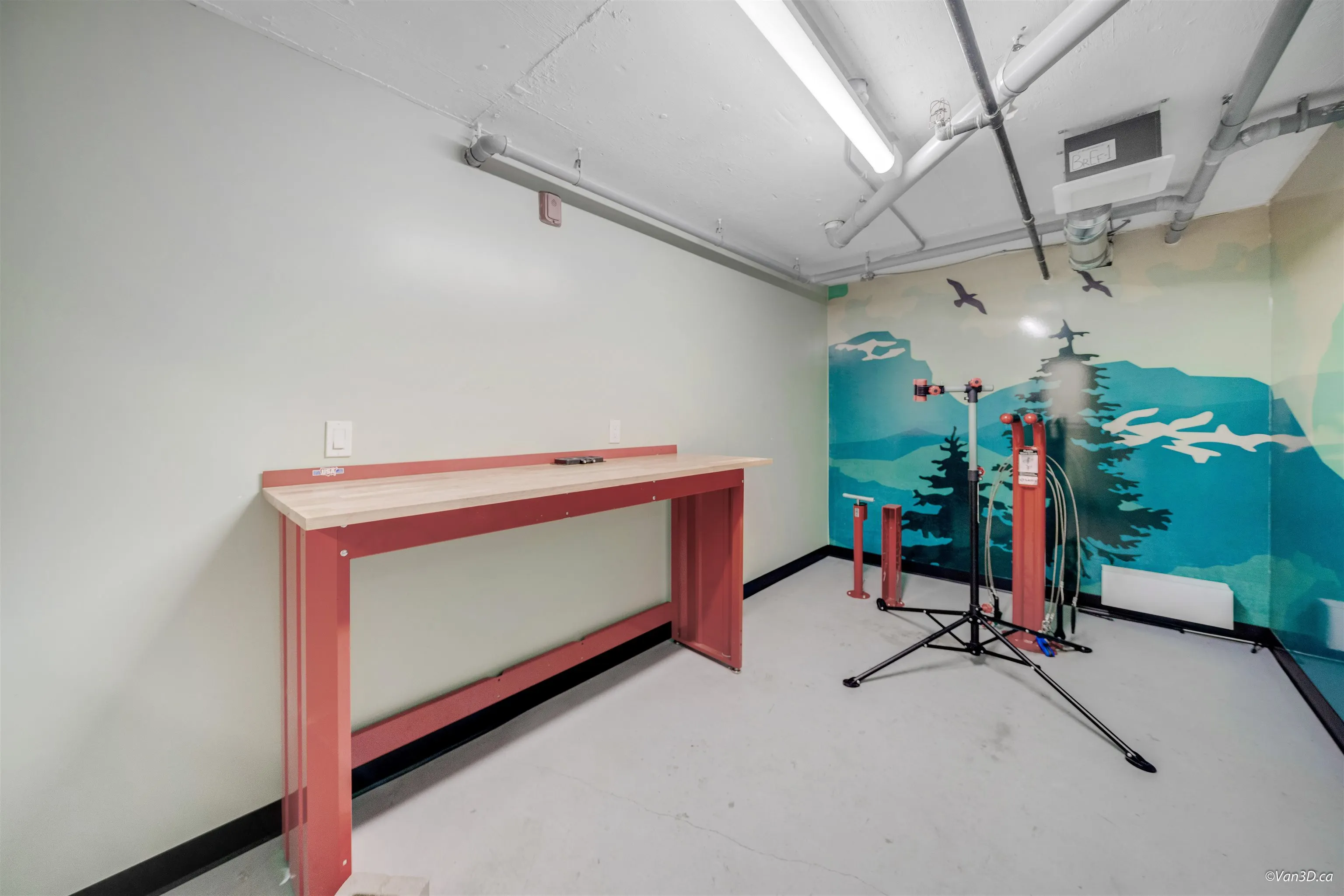 128 E 8th Street #207
