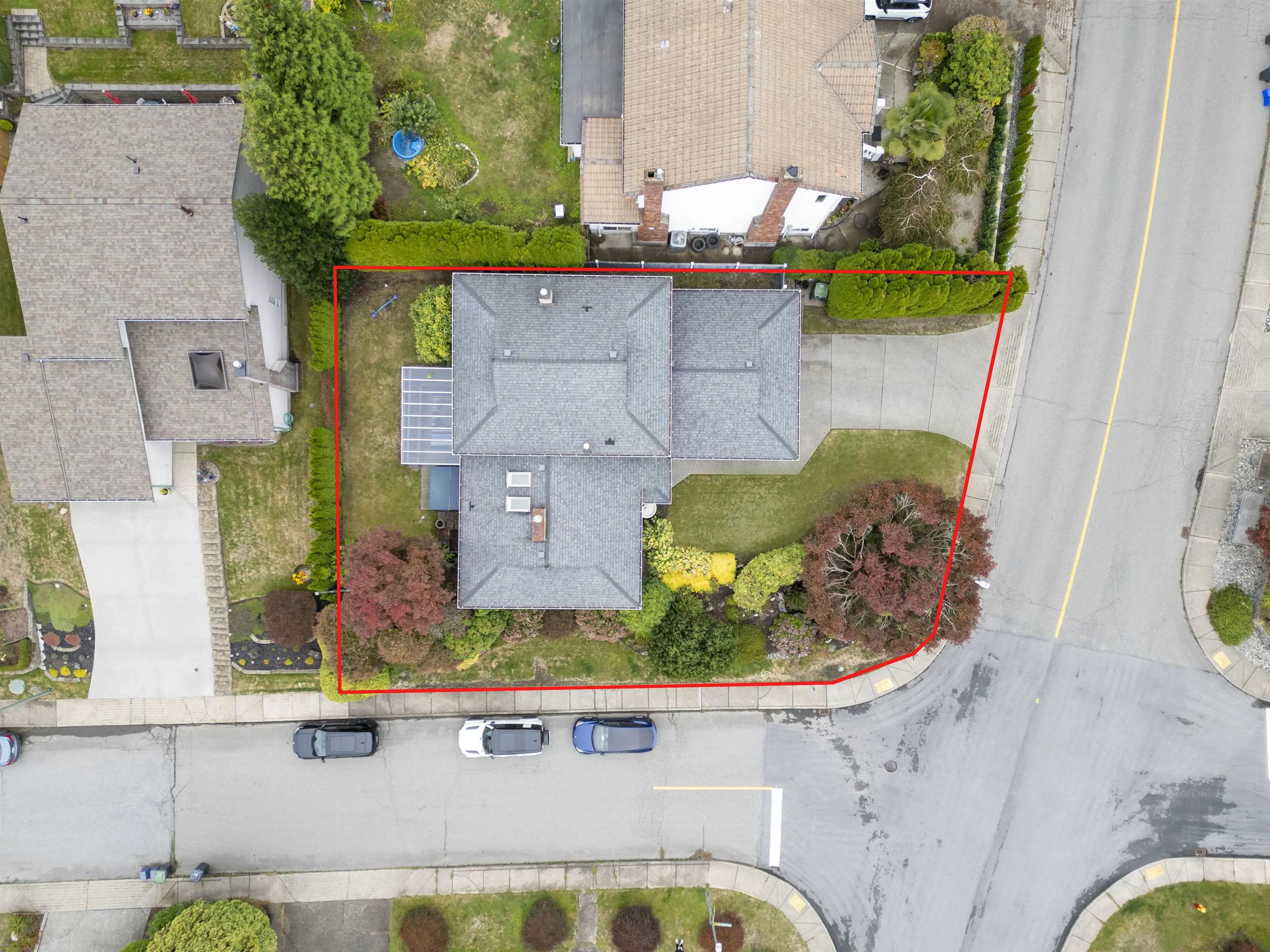 1316 Honeysuckle Lane