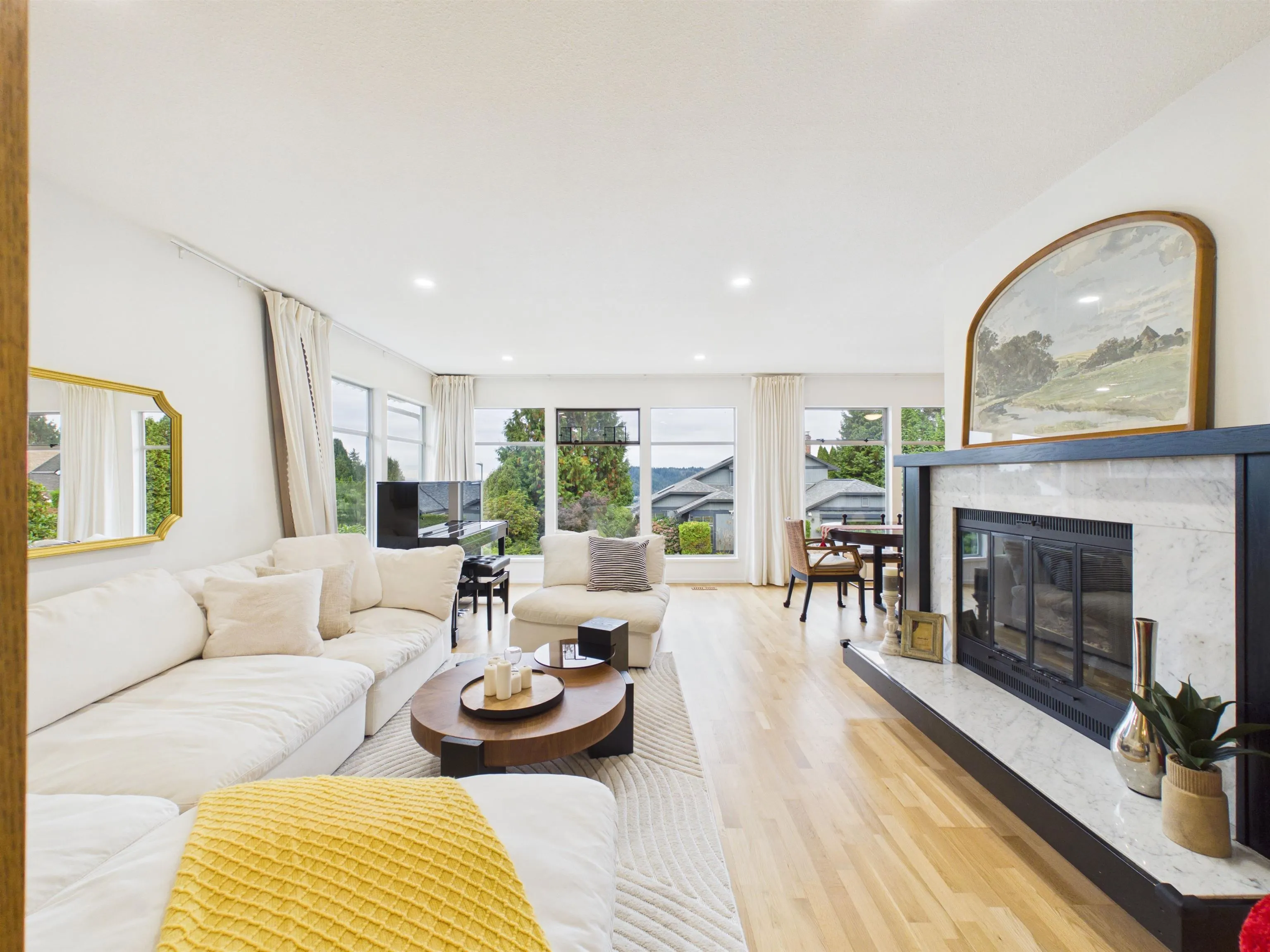 1316 Honeysuckle Lane