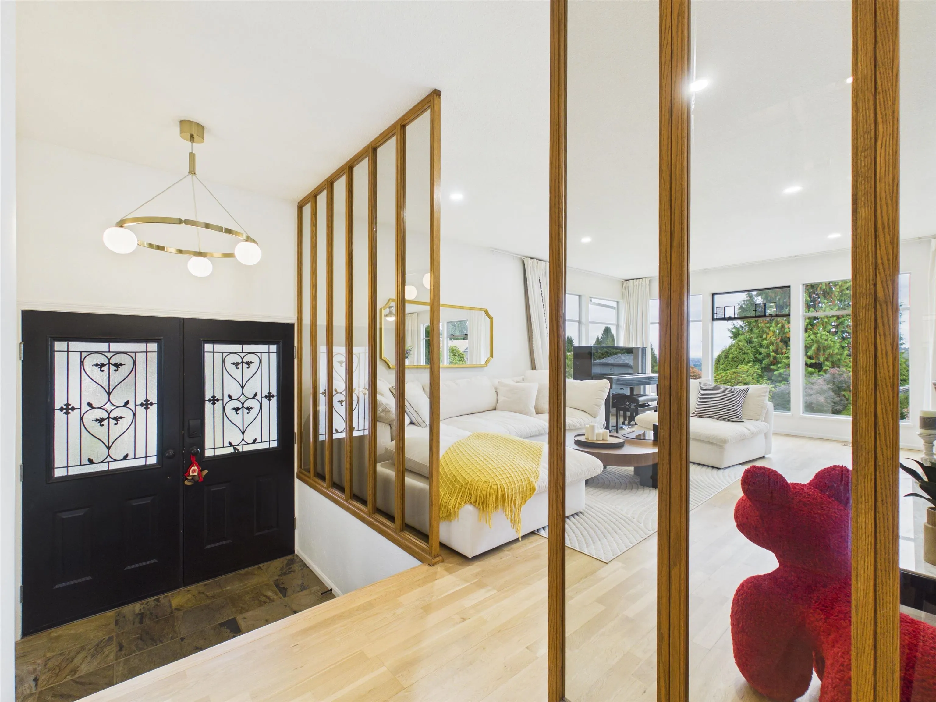 1316 Honeysuckle Lane