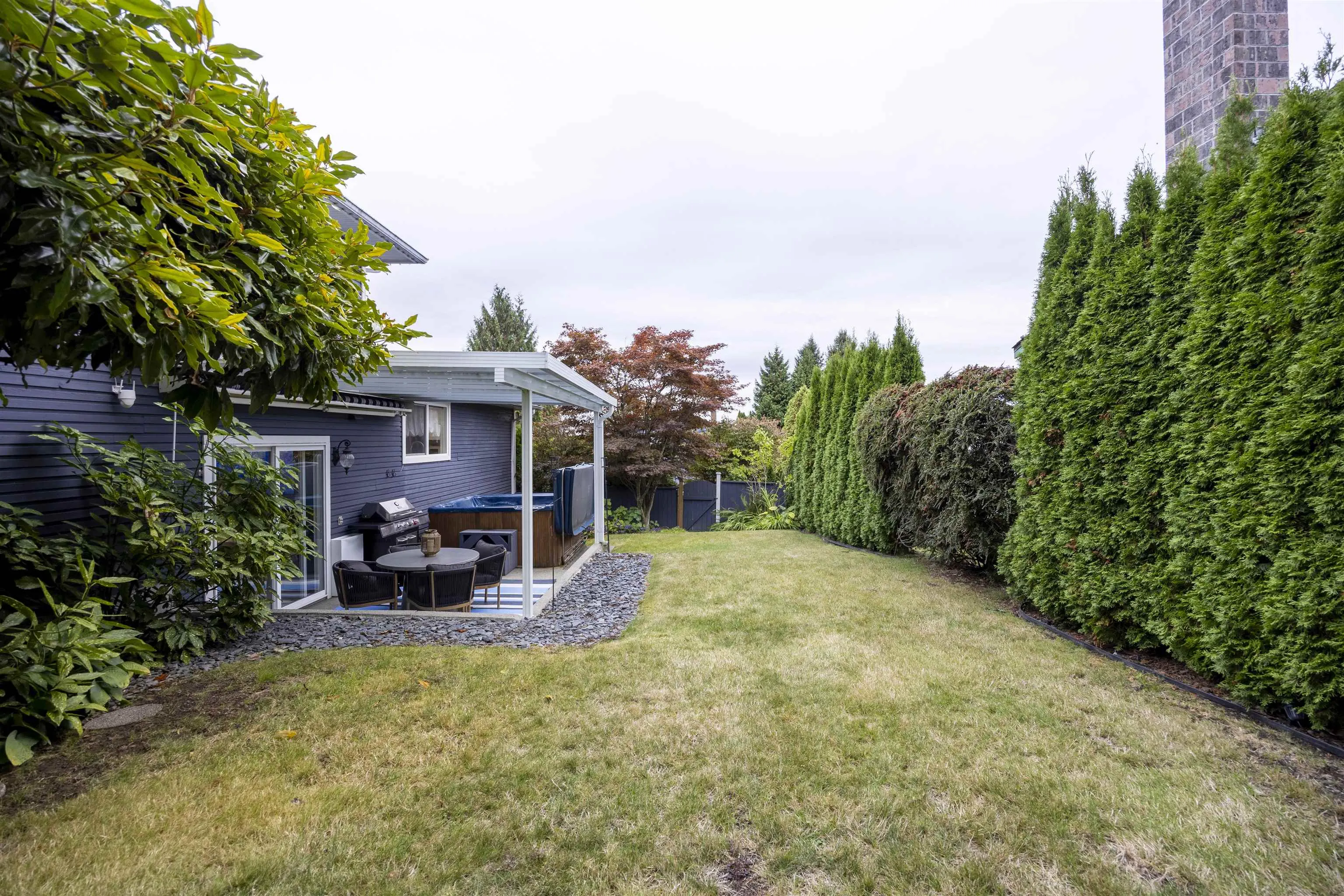 1316 Honeysuckle Lane