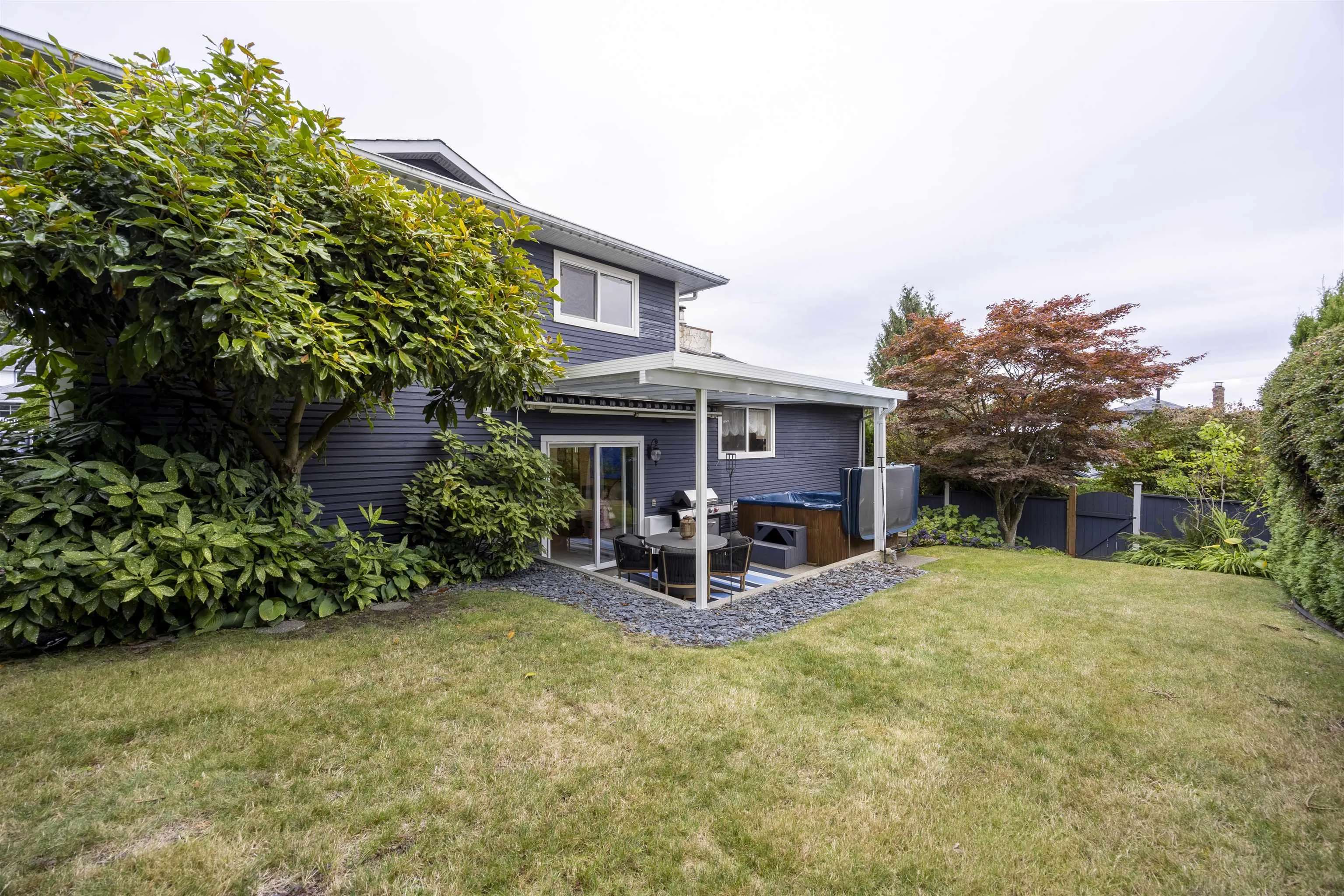 1316 Honeysuckle Lane