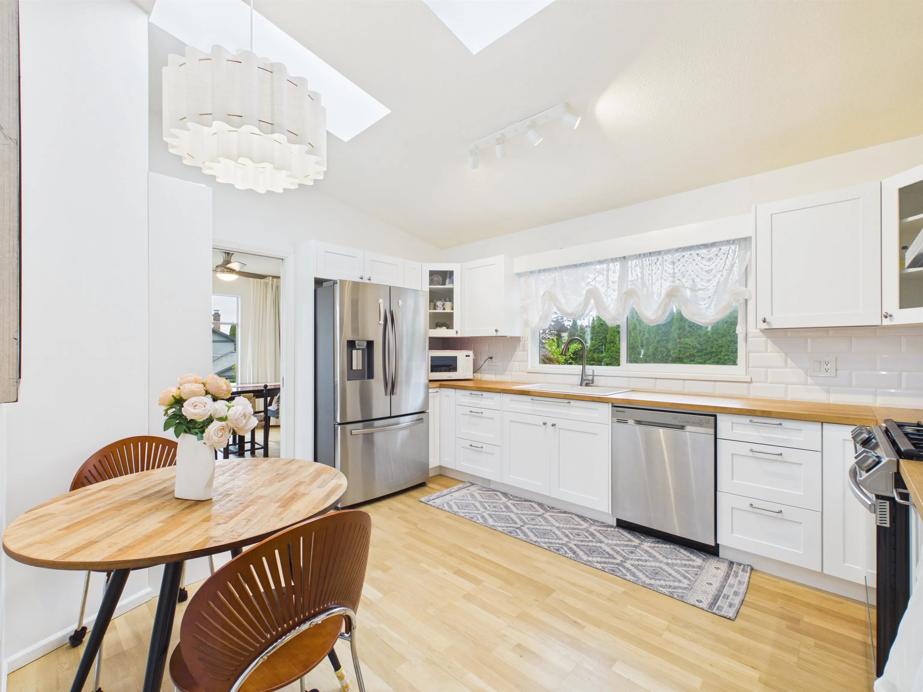 1316 Honeysuckle Lane